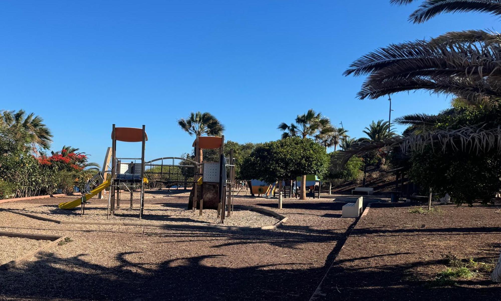 Apartamento Maravilloso Duplex Frente Al Mar Con Parking Propio A Pie De Playa