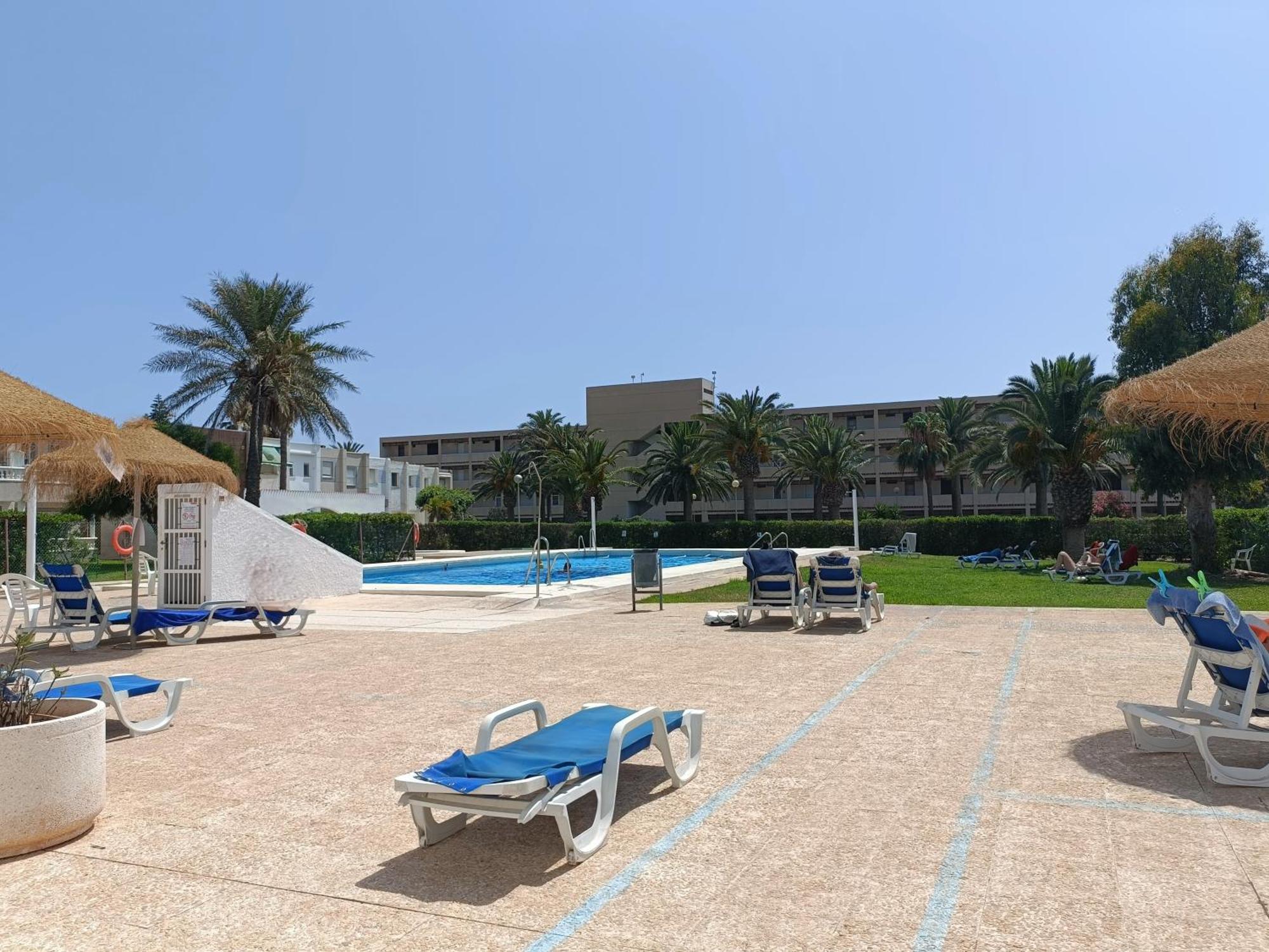 Tropicana Con Salida Directa Al Mar Y Piscina Roquetas de Mar