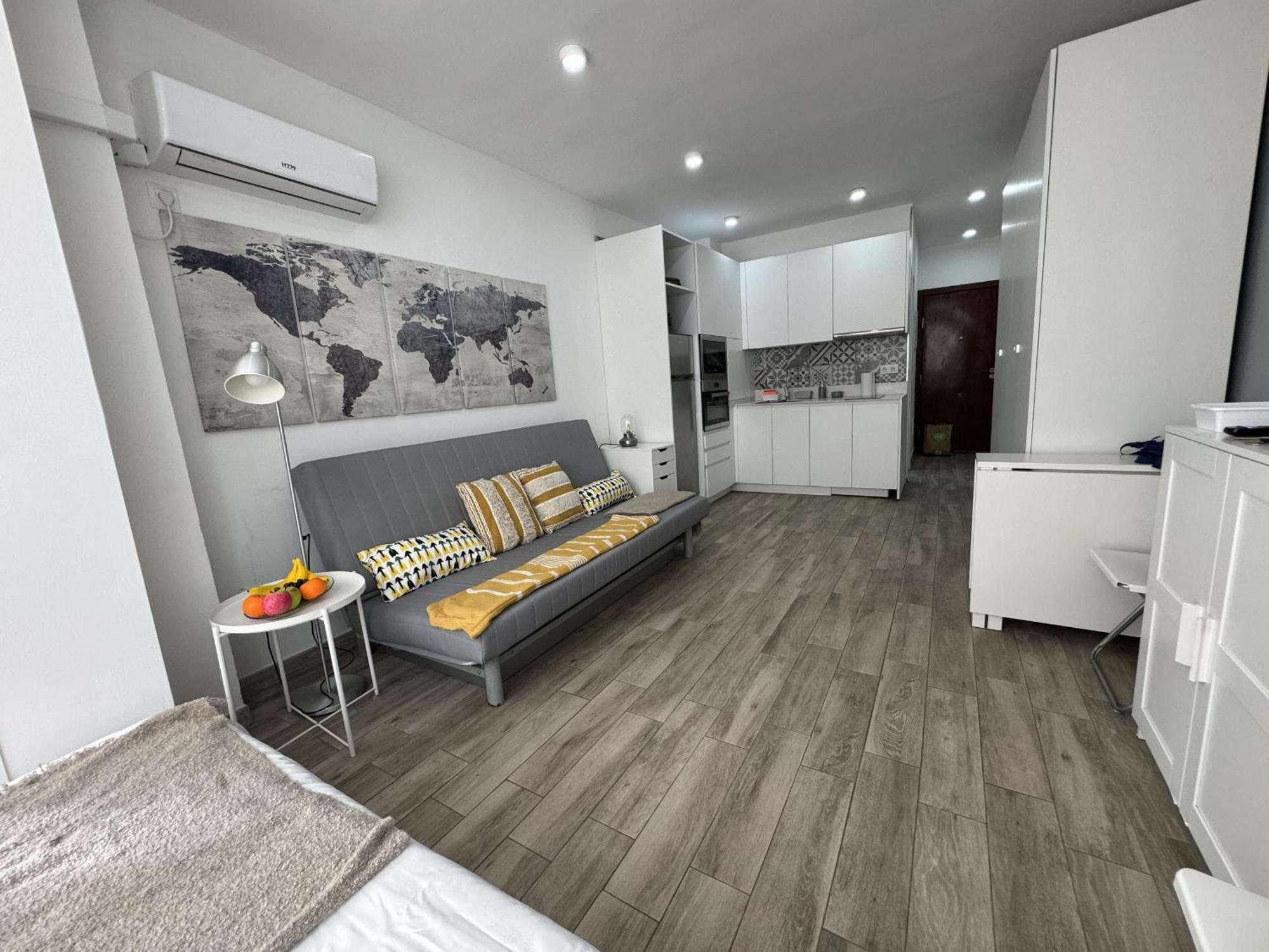Holiday home Downtown 24 By Homing Torremolinos
