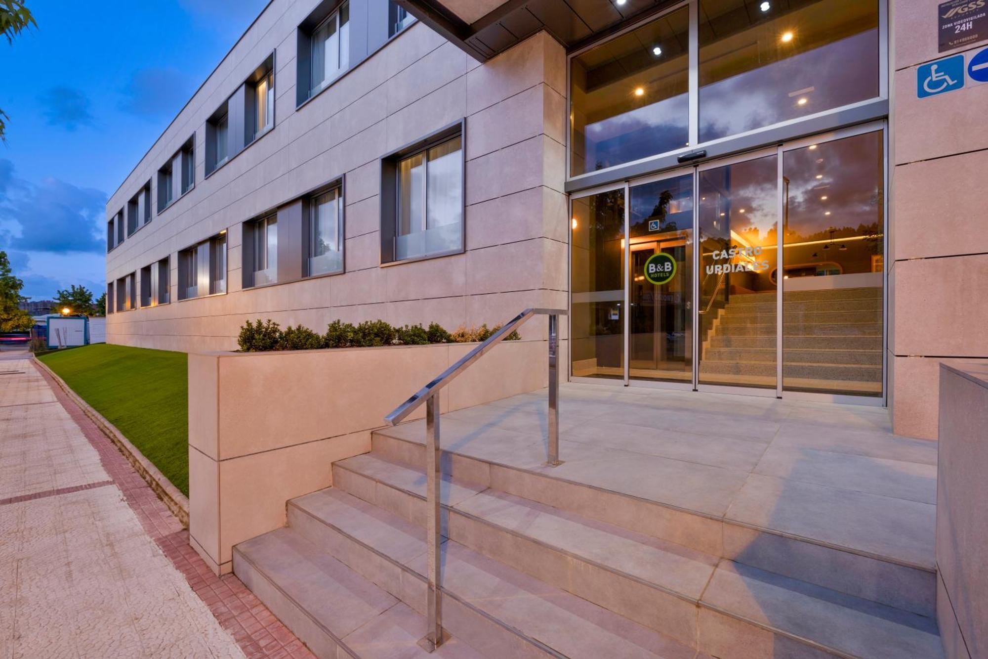 Hotel B&B Hotel Castro Urdiales 3*
