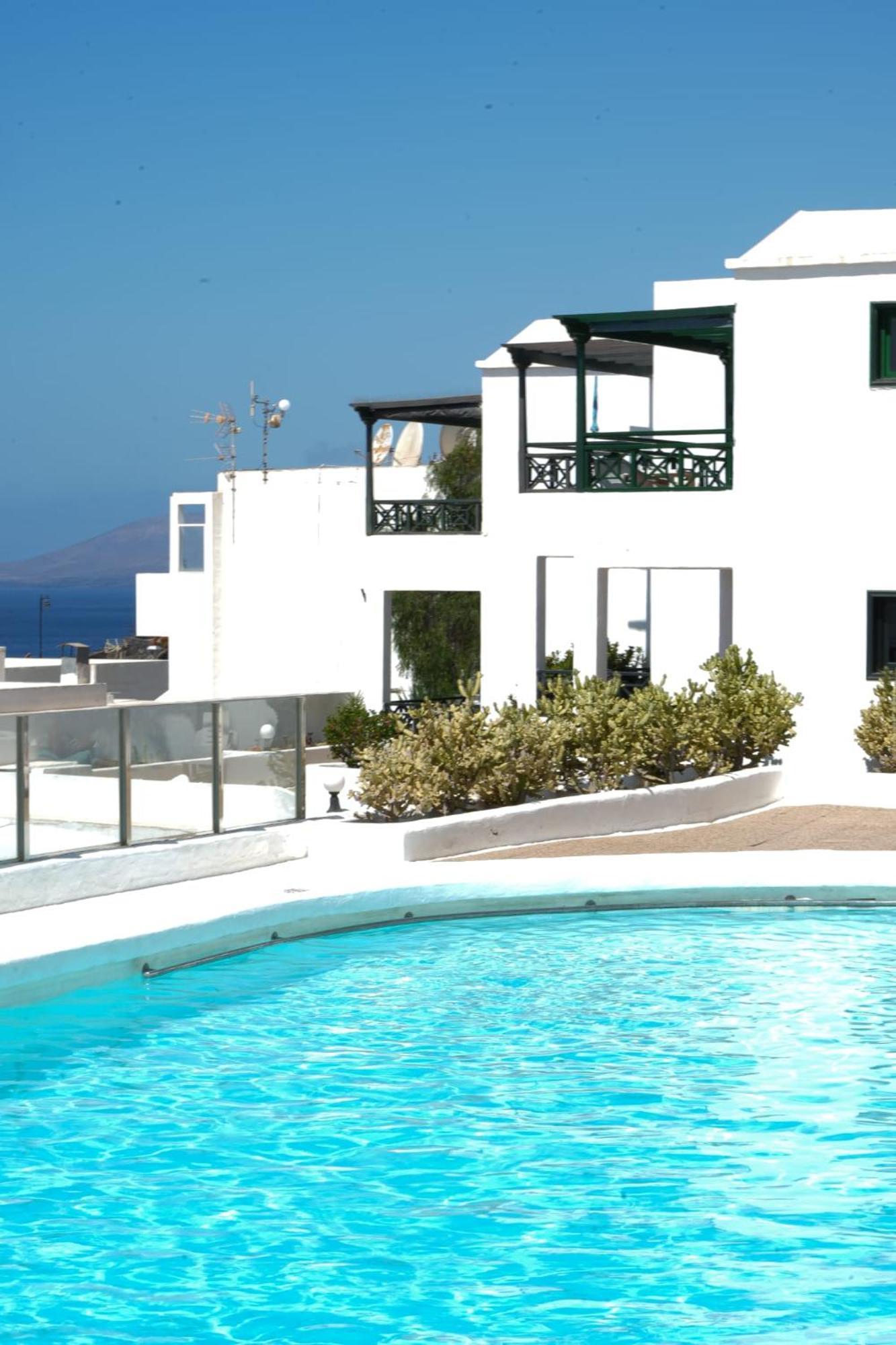 Rias Altas Apartment *