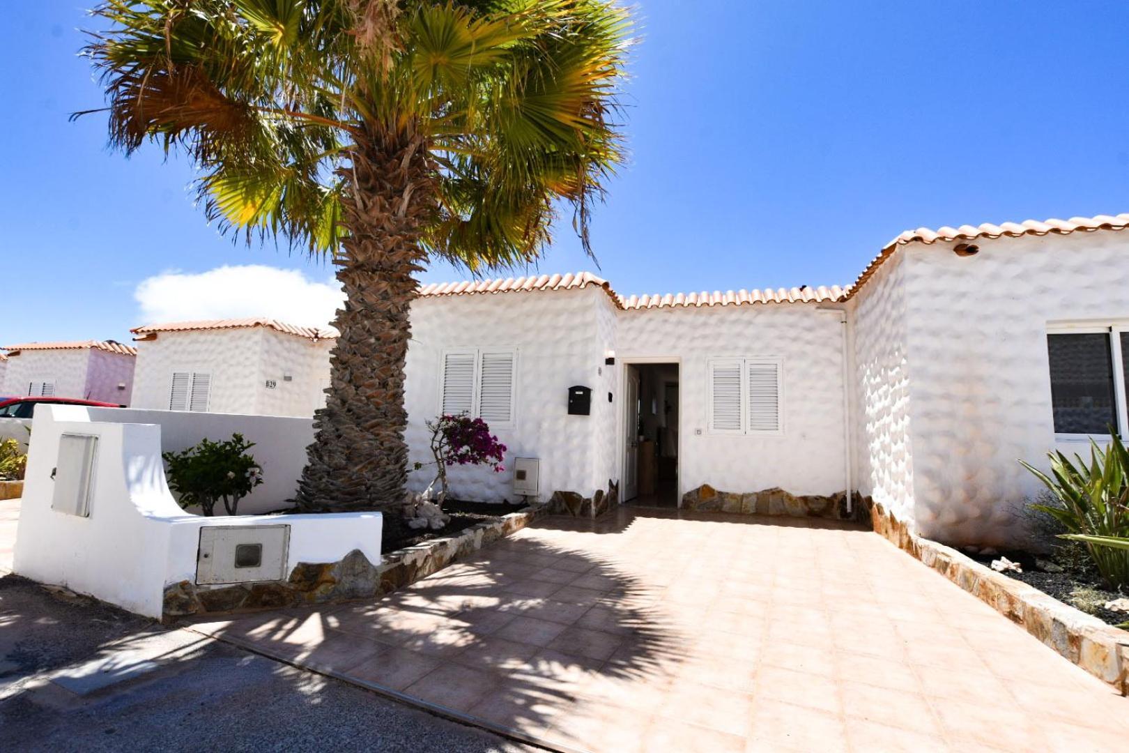 Book Jet - Sunny With Garden And Wifi Holiday home Costa Calma
