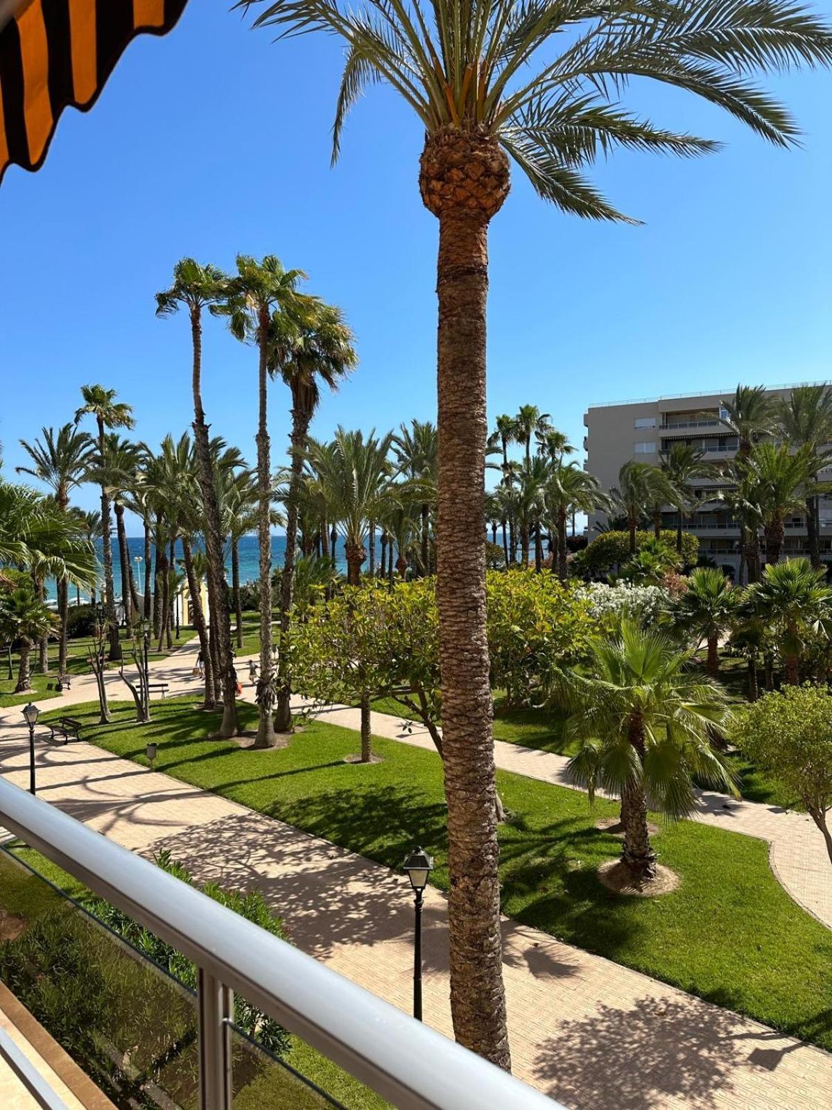 Apartamento El Palmeral- Vistas, Sea View, Seasonal Pool Torrevieja