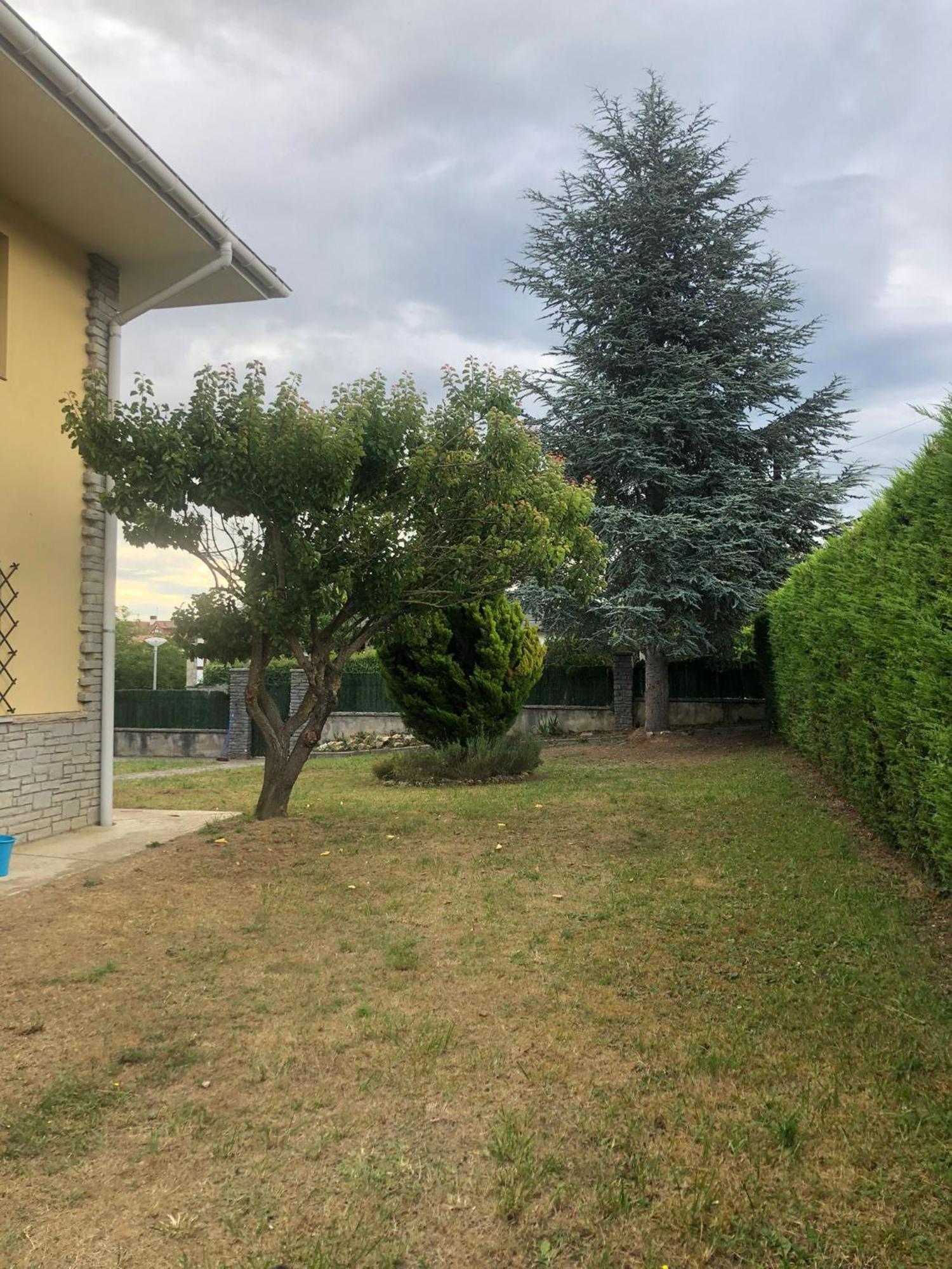 Сasa de vacaciones Precioso Chalet En Valle De Mena