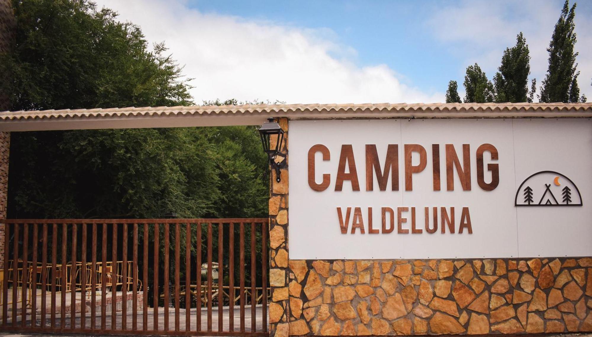 Valdeluna Camping *