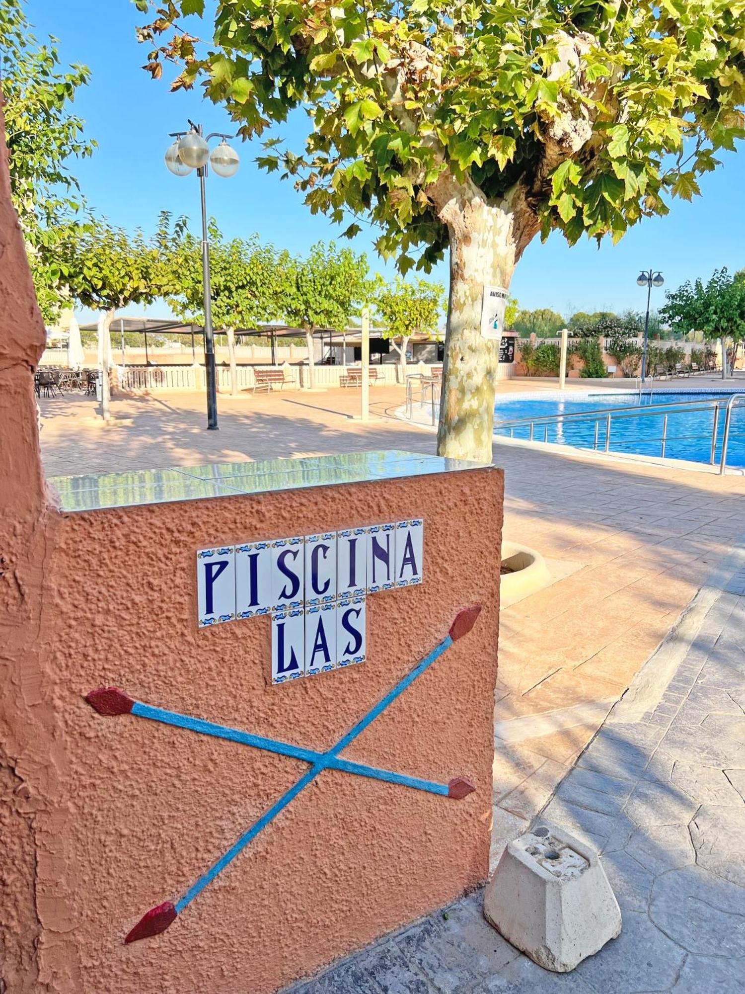 Apartamento Coqueto Con Piscina, Nuevo A 50m Del Mar, Parking Gratis