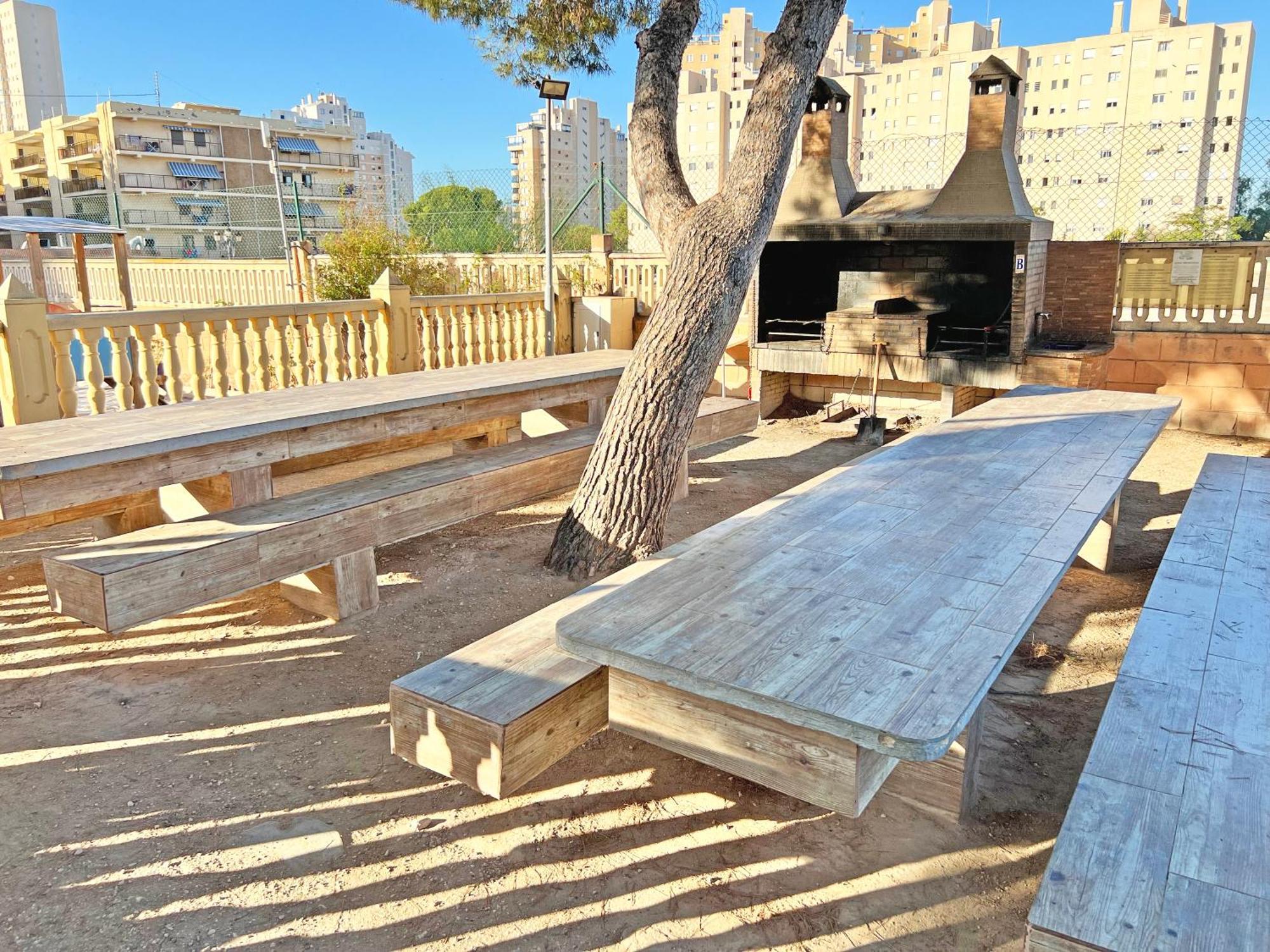 Coqueto Con Piscina, Nuevo A 50m Del Mar, Parking Gratis