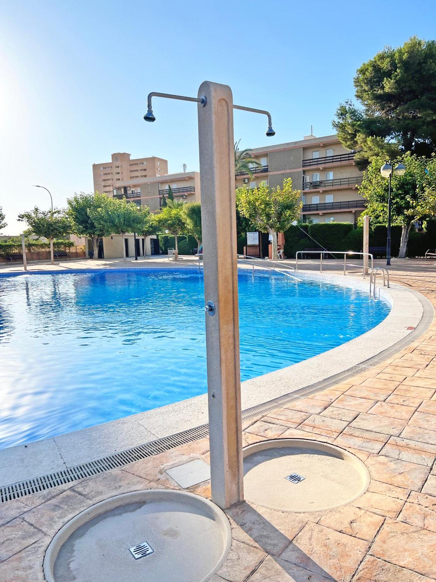 Apartamento Coqueto Con Piscina, Nuevo A 50m Del Mar, Parking Gratis