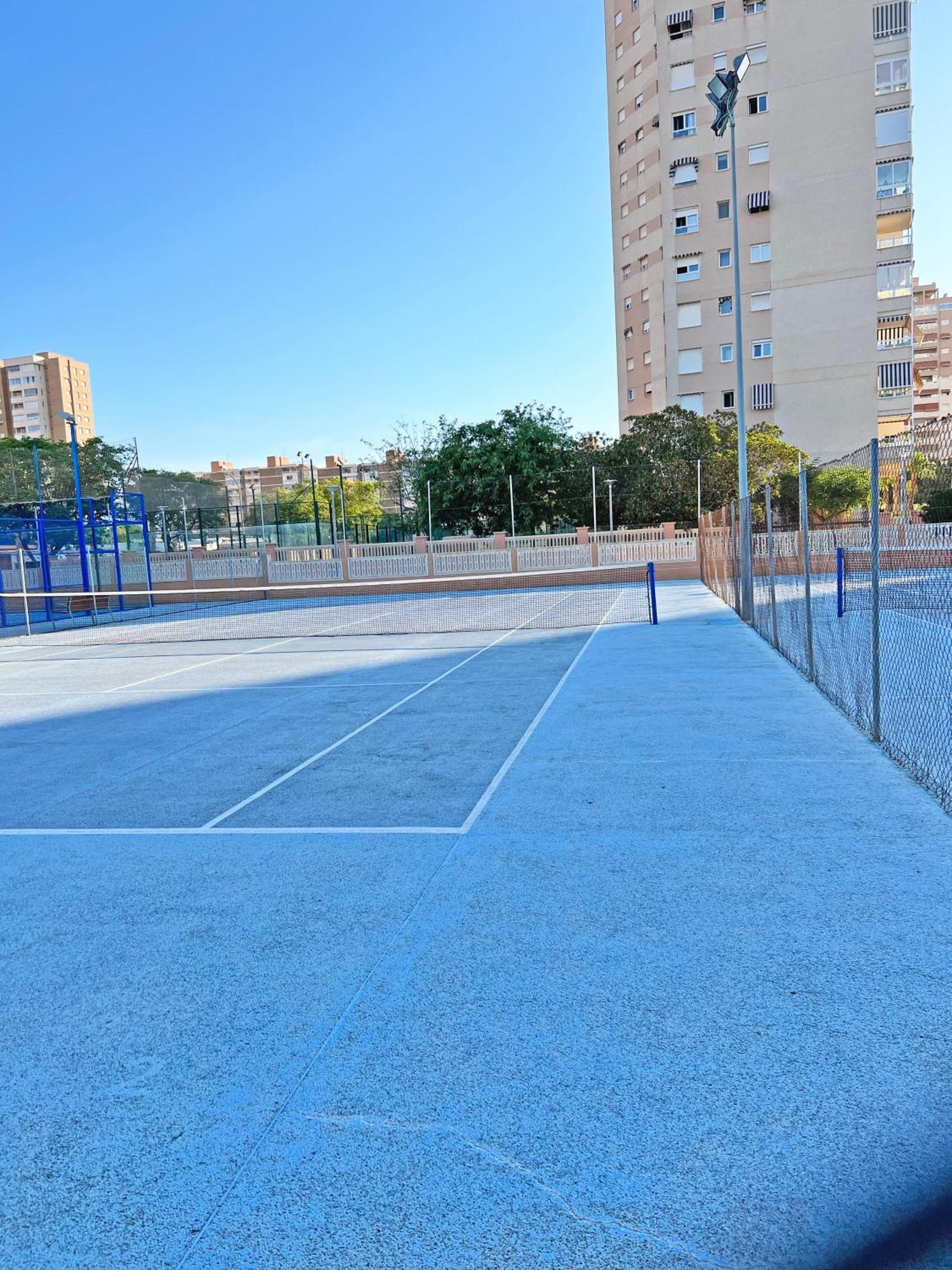 Coqueto Con Piscina, Nuevo A 50m Del Mar, Parking Gratis