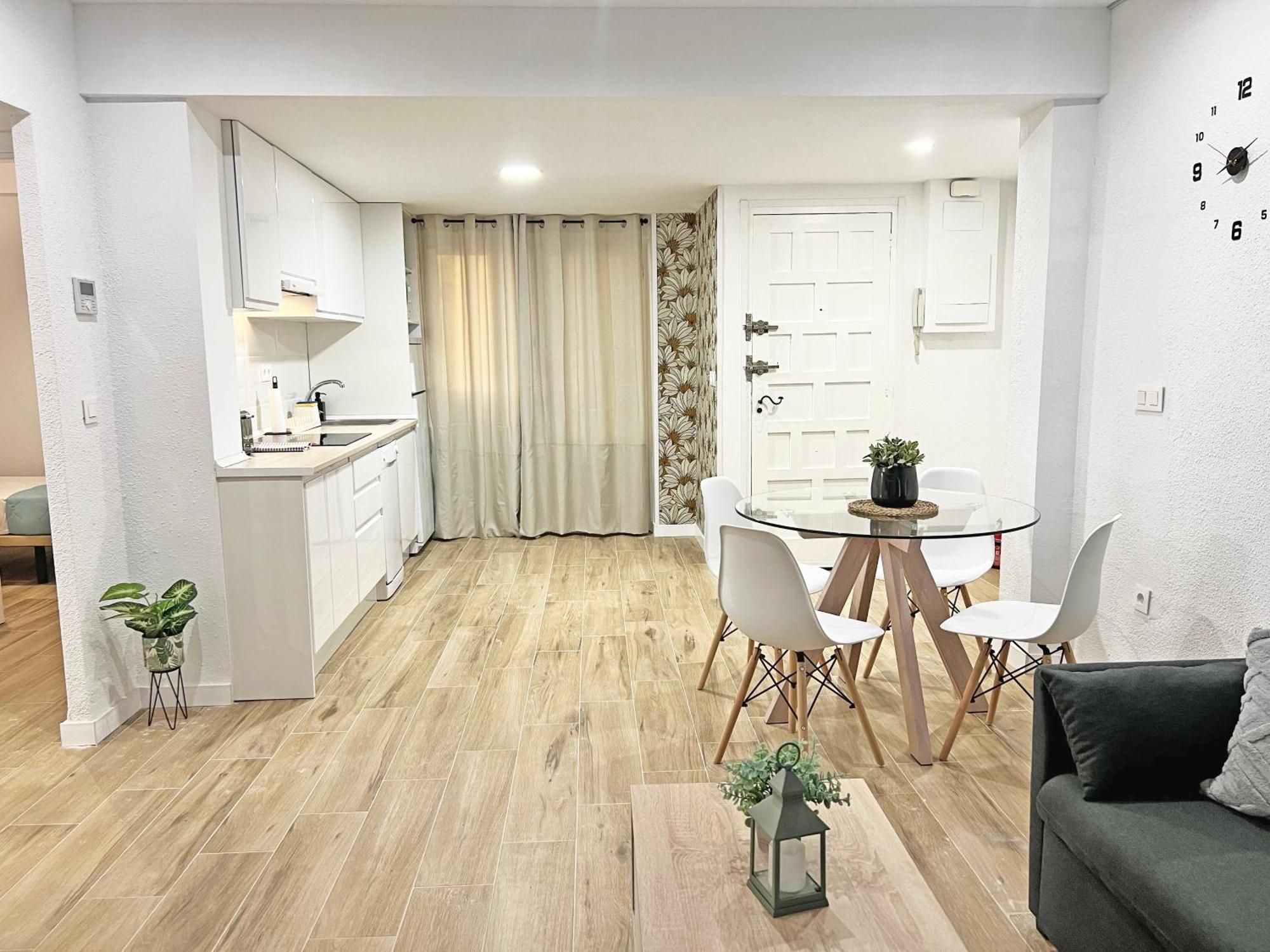 Coqueto Con Piscina, Nuevo A 50m Del Mar, Parking Gratis * El Campello