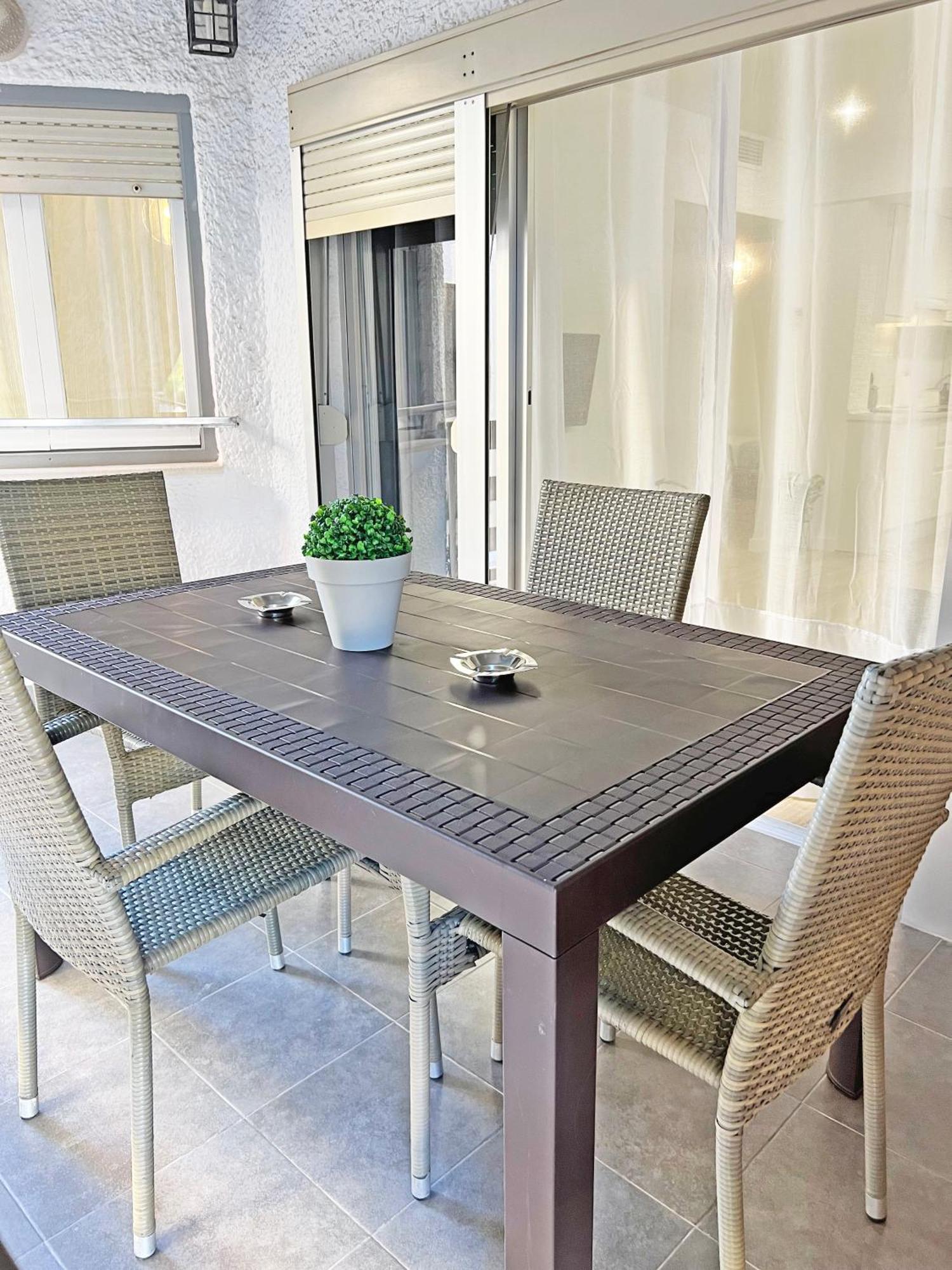 Coqueto Con Piscina, Nuevo A 50m Del Mar, Parking Gratis *