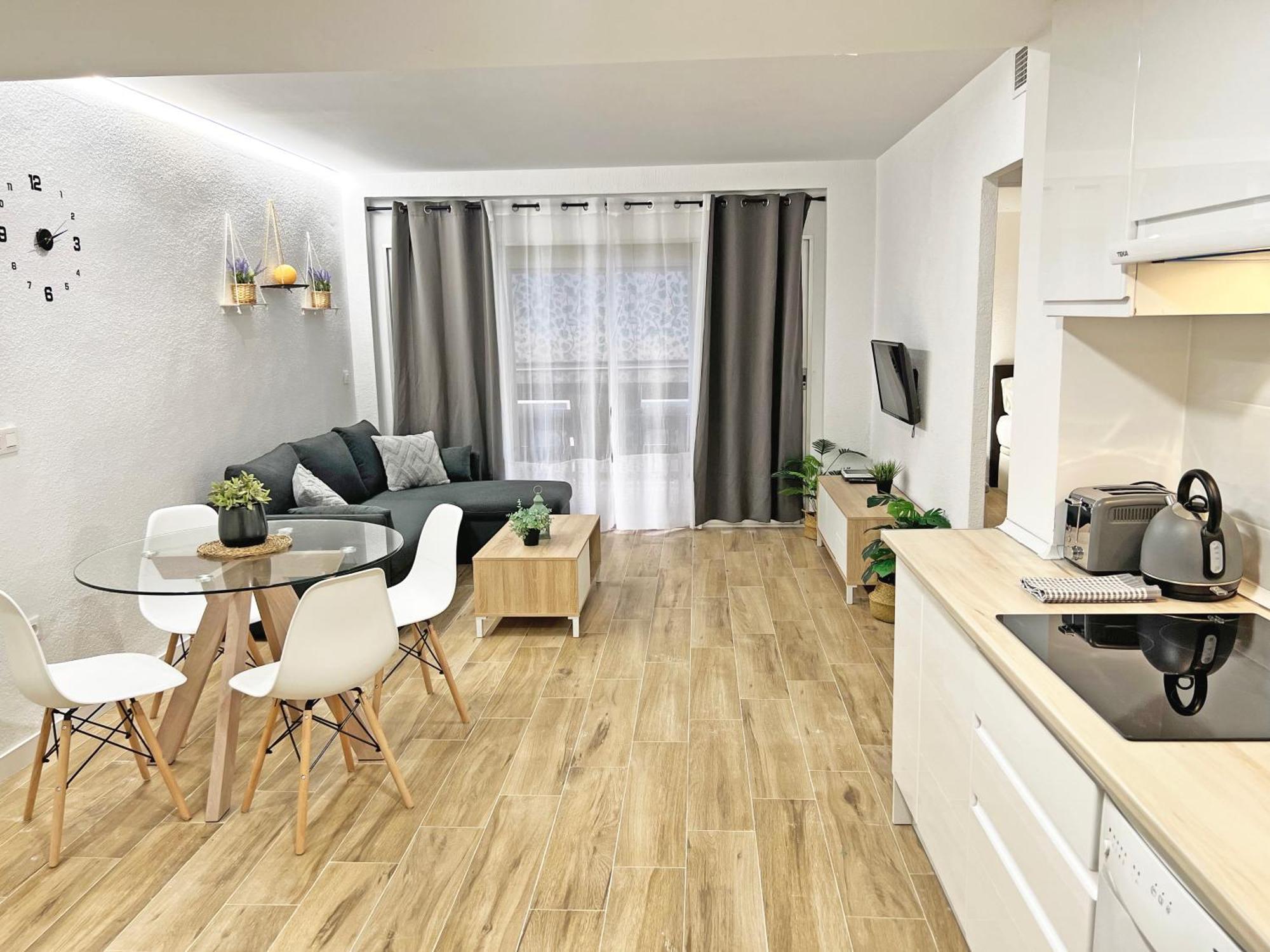 Apartamento Coqueto Con Piscina, Nuevo A 50m Del Mar, Parking Gratis El Campello