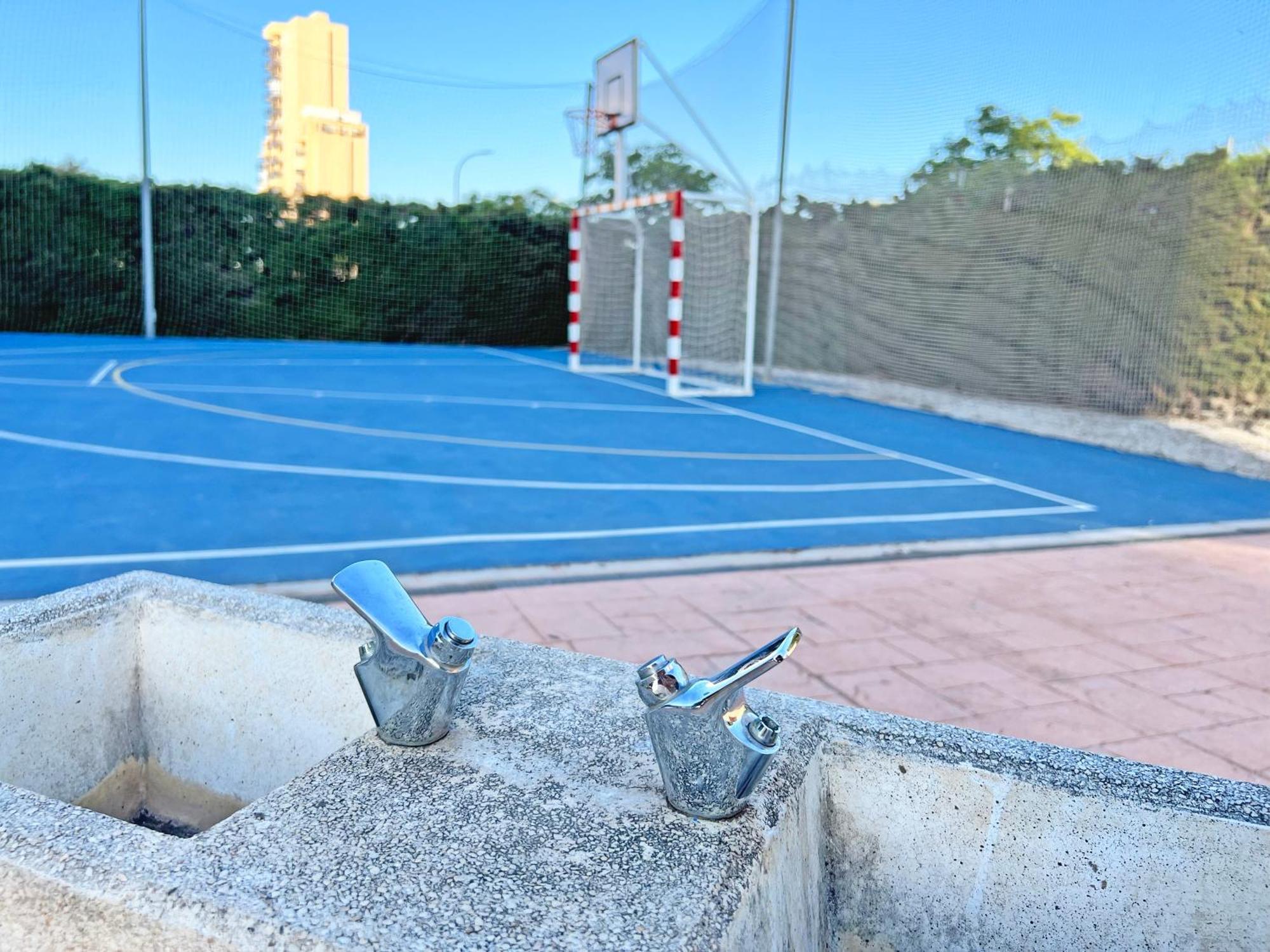 Coqueto Con Piscina, Nuevo A 50m Del Mar, Parking Gratis