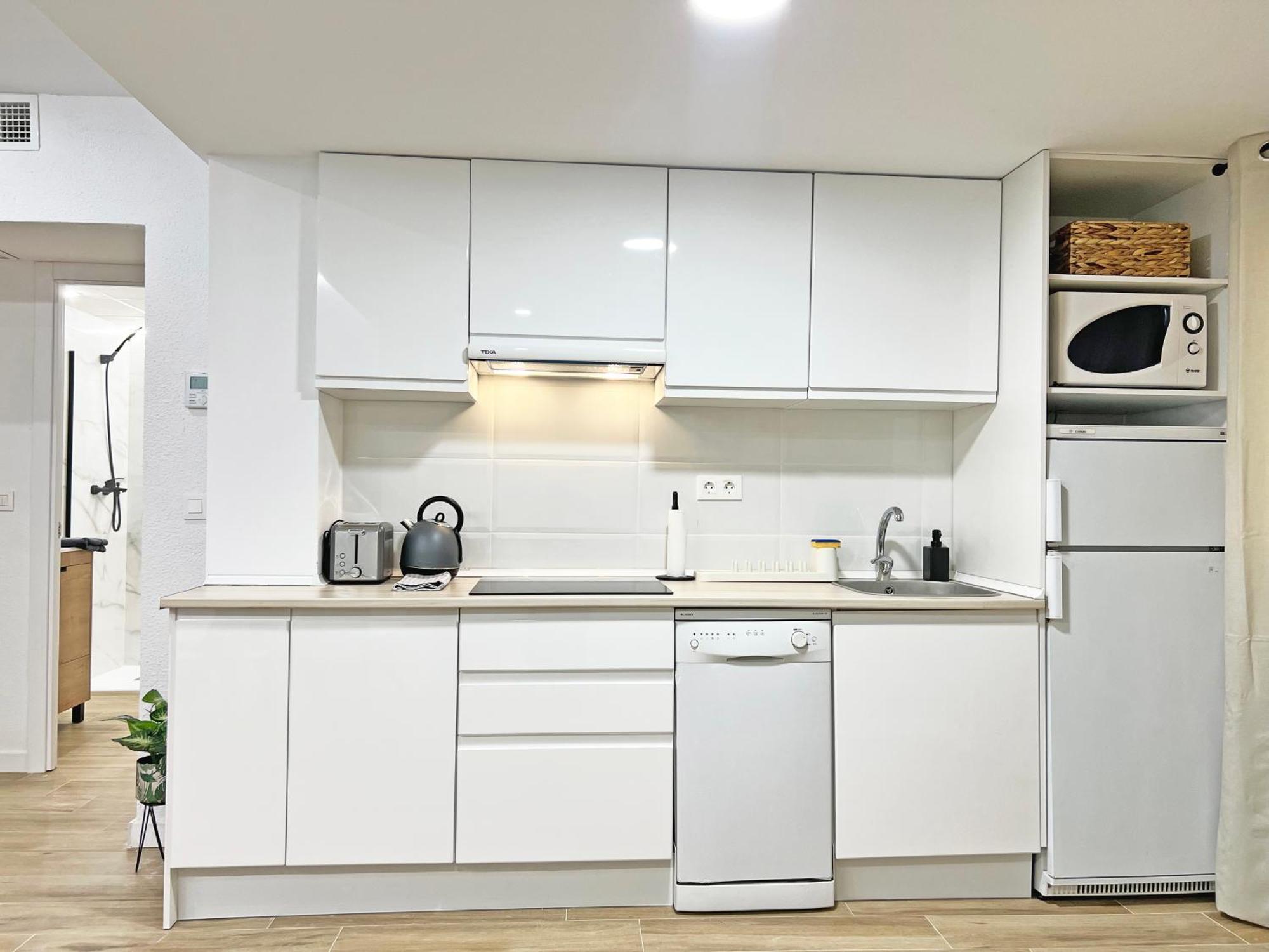 Apartamento Coqueto Con Piscina, Nuevo A 50m Del Mar, Parking Gratis El Campello