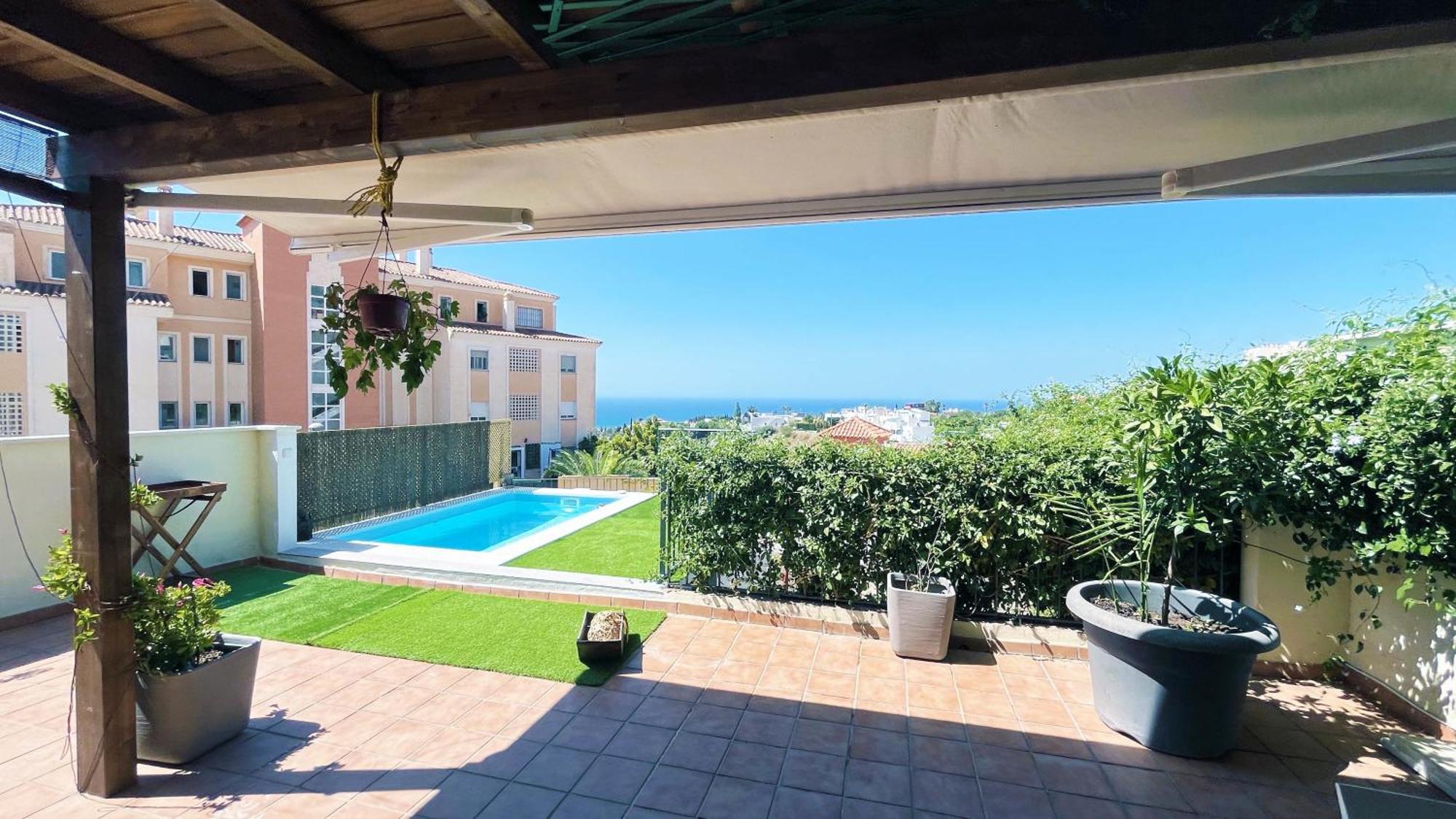 Gran Terraza Con Vistas Al Mar Y Piscina