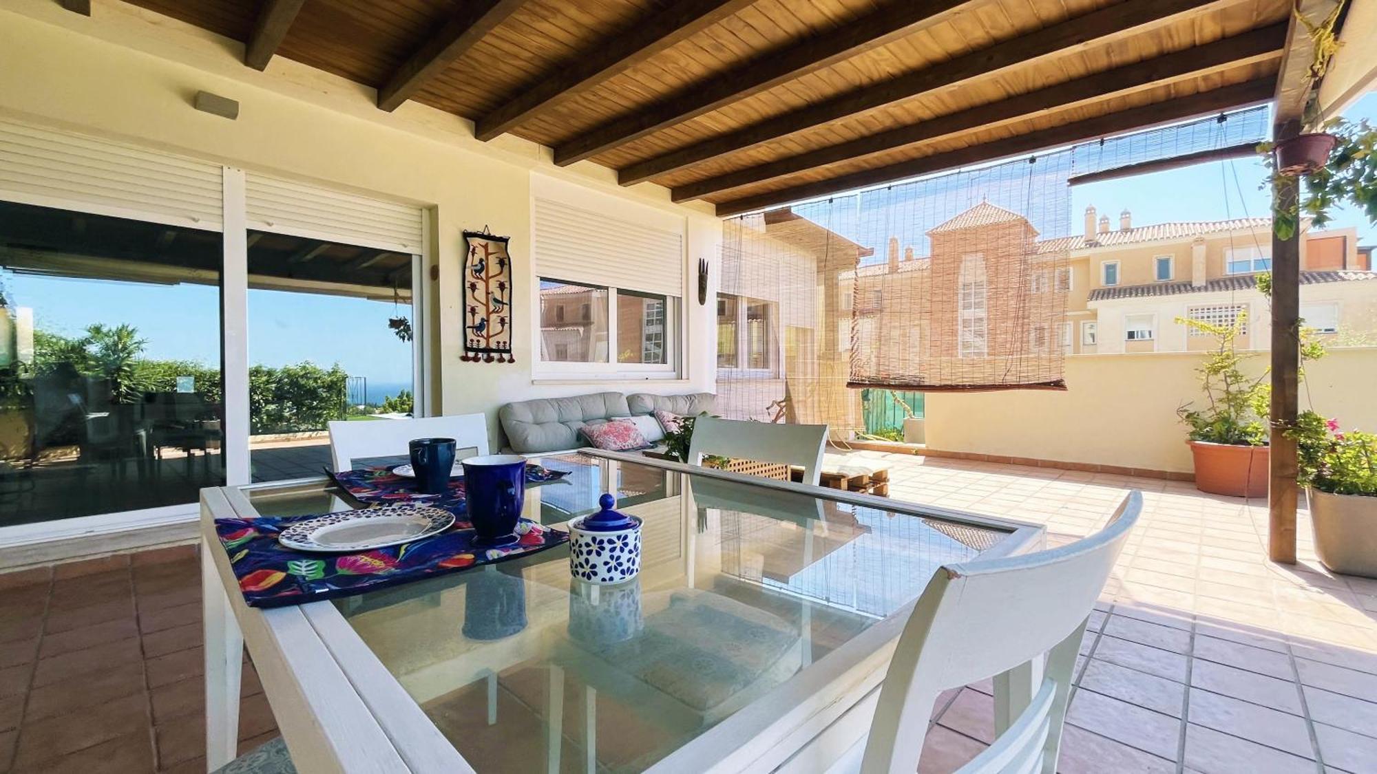 Apartamento Gran Terraza Con Vistas Al Mar Y Piscina Rincón de la Victoria