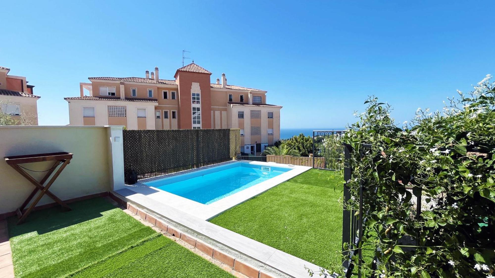Gran Terraza Con Vistas Al Mar Y Piscina Rincón de la Victoria