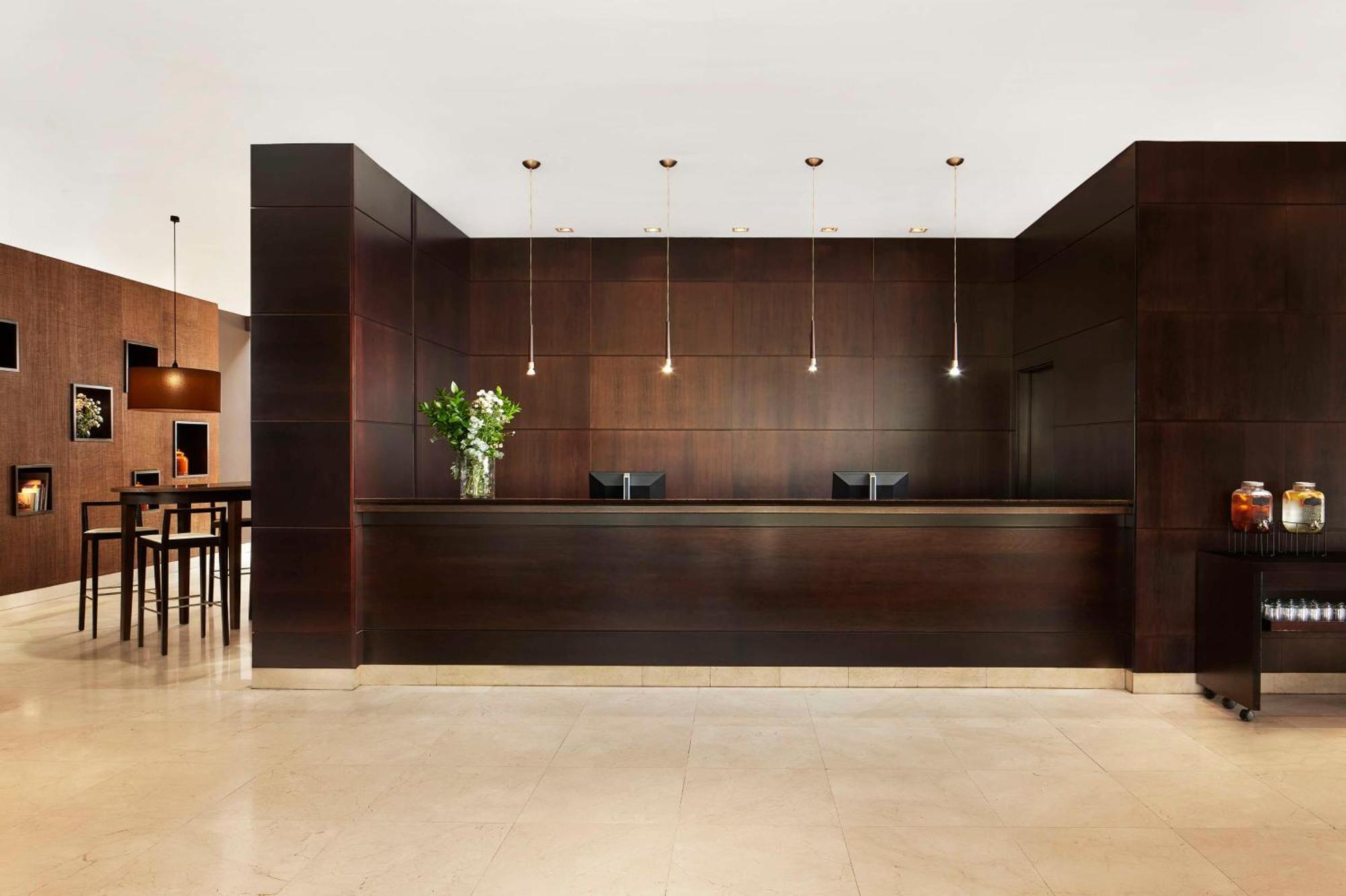 Hotel Nh 4*