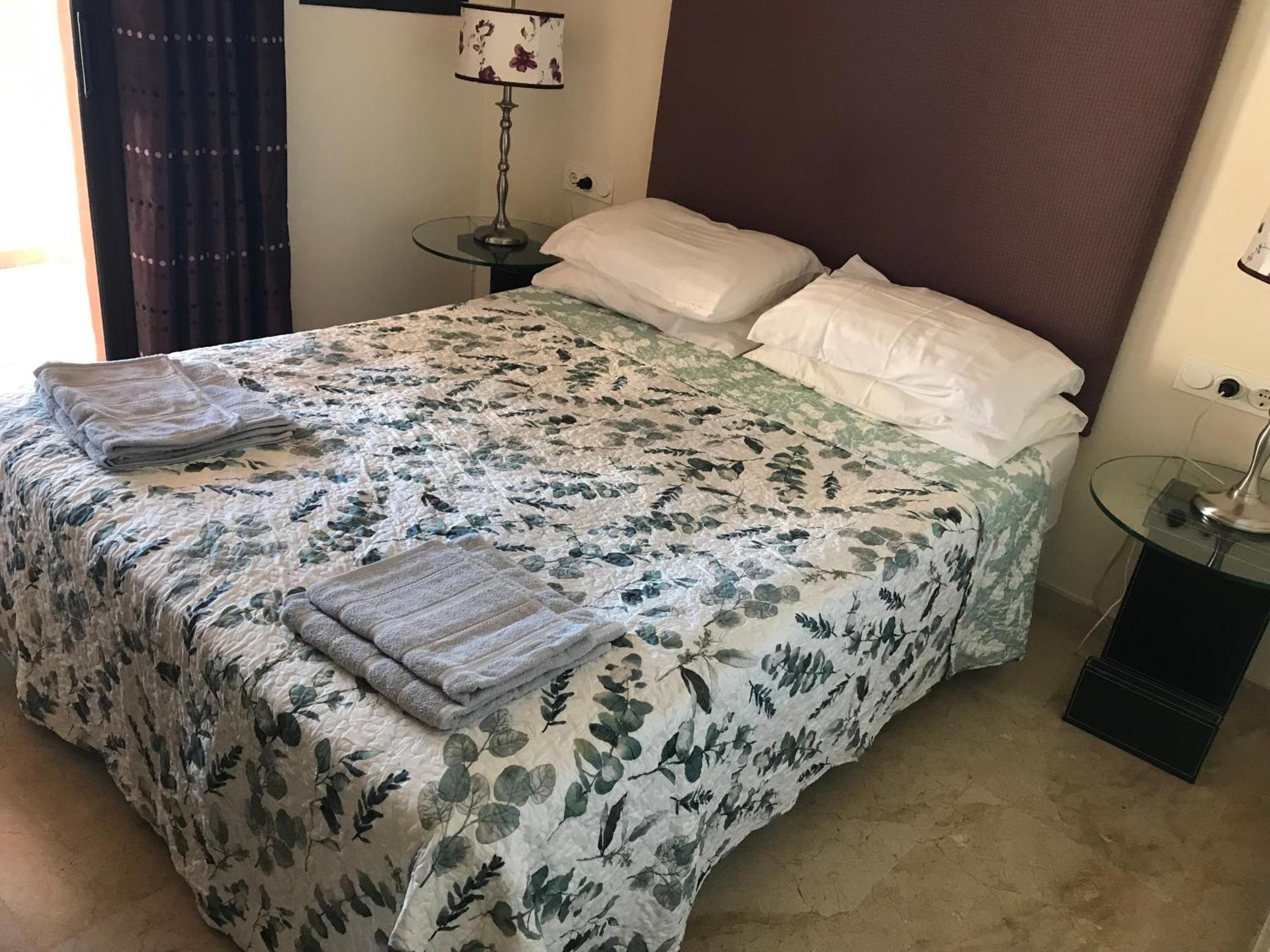 3 Bedroom Apartment, Duquesa, Spain San Luis de Sabinillas