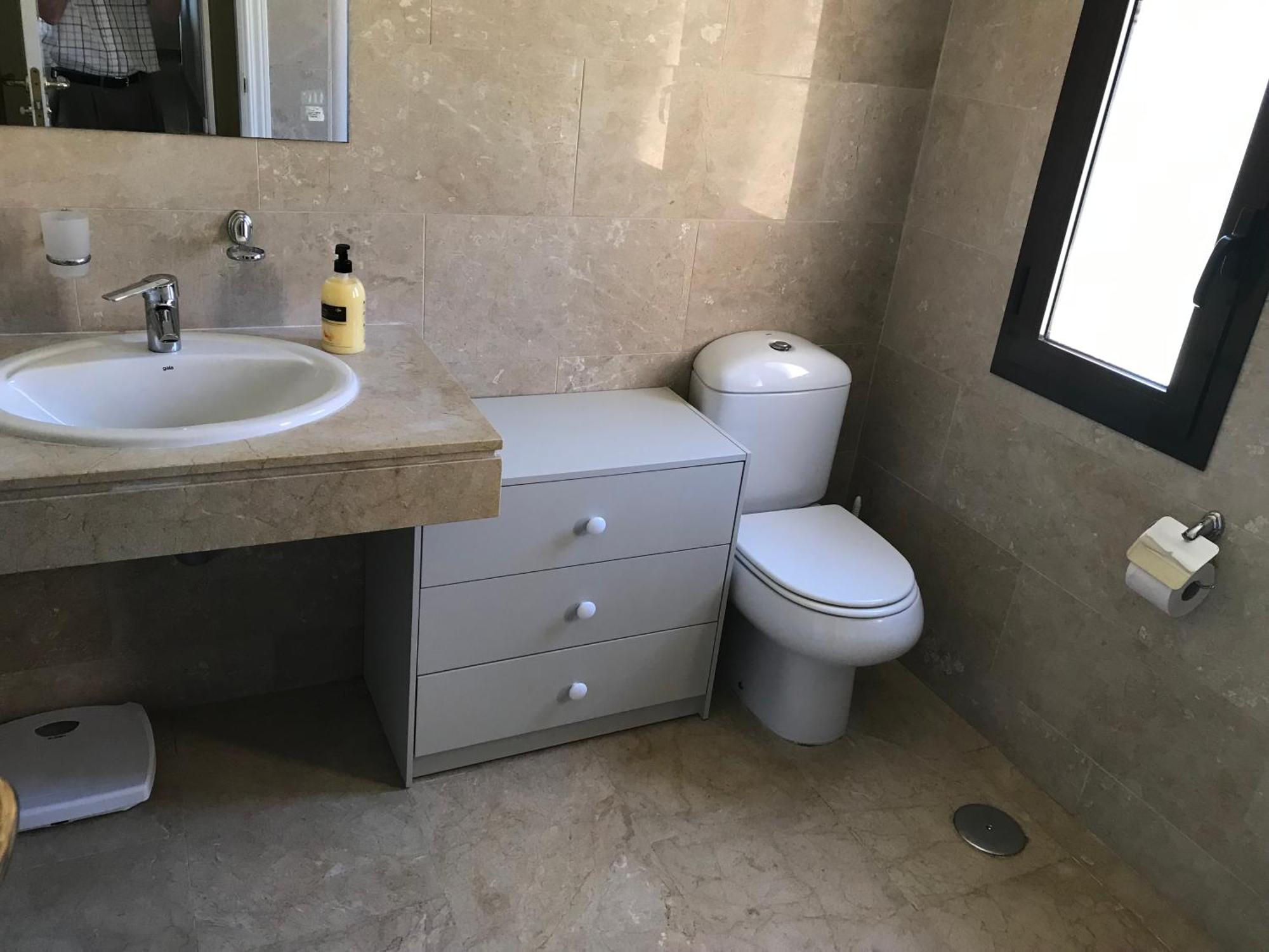 3 Bedroom Apartment, Duquesa, Spain