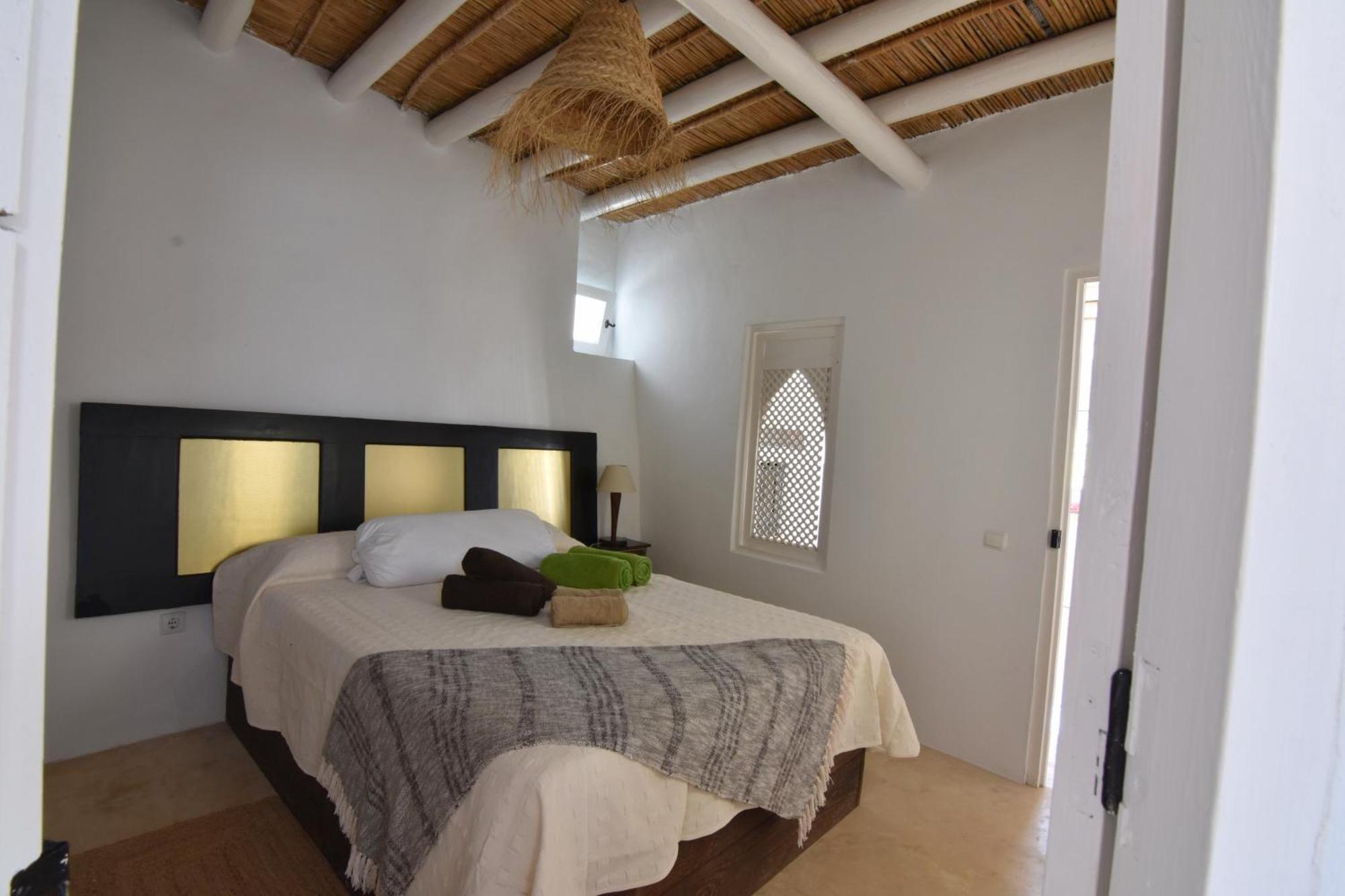 Villa Cortijo El Albaricoque De La Sierra - De 75 Hectareas !