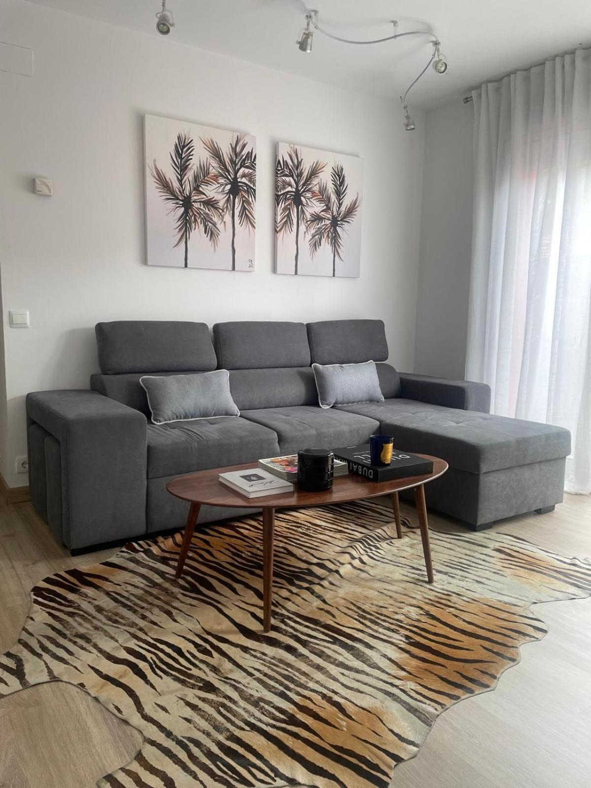 Piso Con Jardin En Apartamento *
