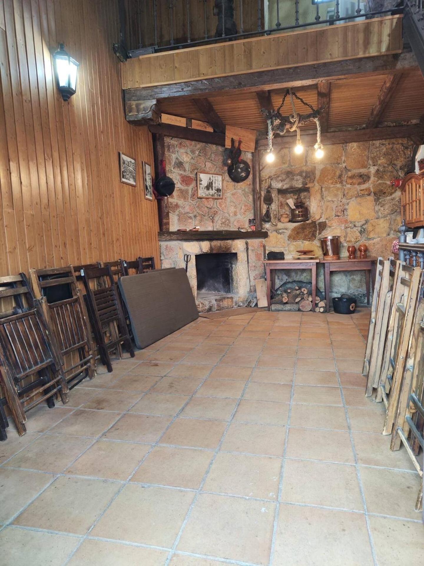 Bodega Tipica En Sin Camas Ni Apartamento *
