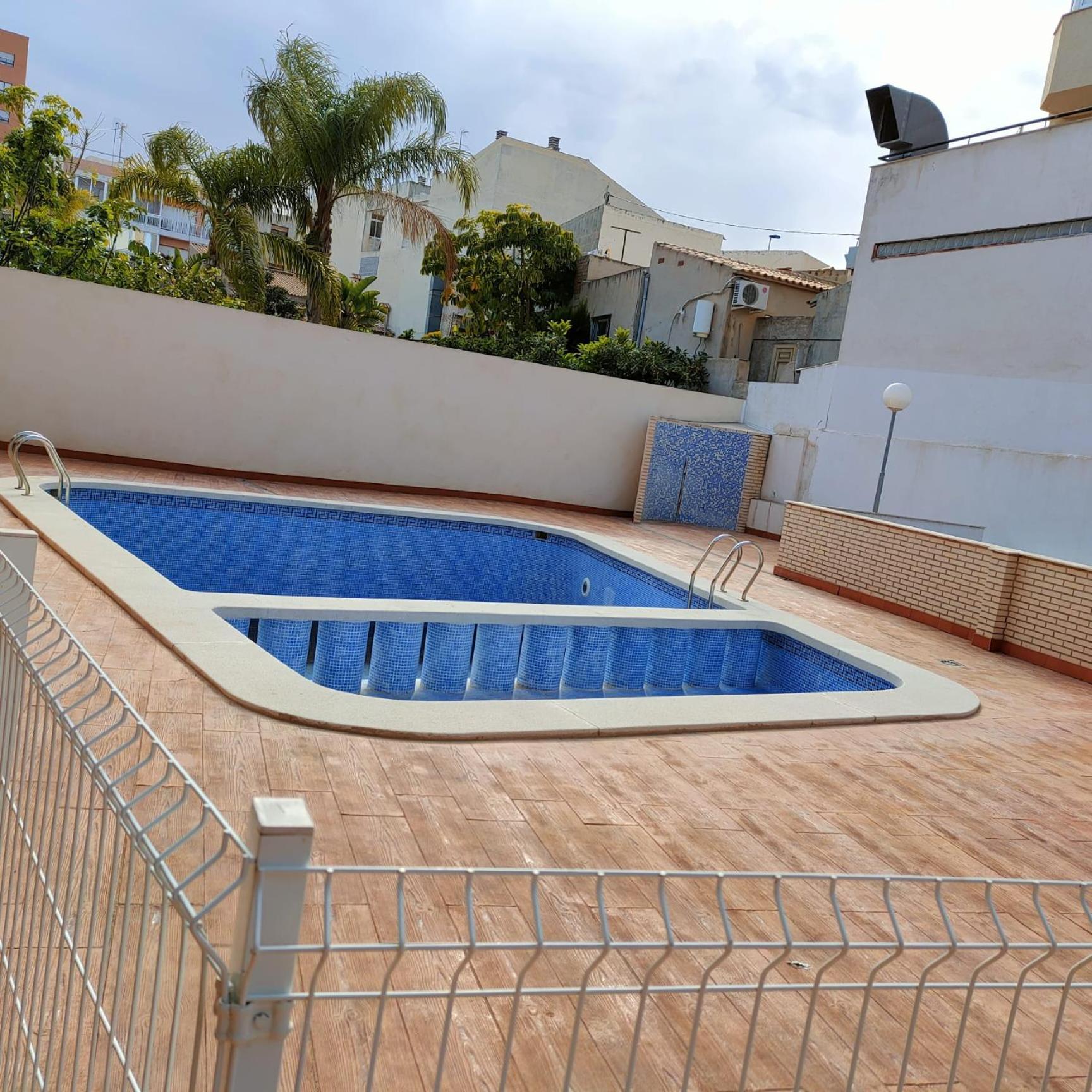 Apartamento Terraza Acogedora , Piscina , Parking, Aire Acondicionado, El Campello