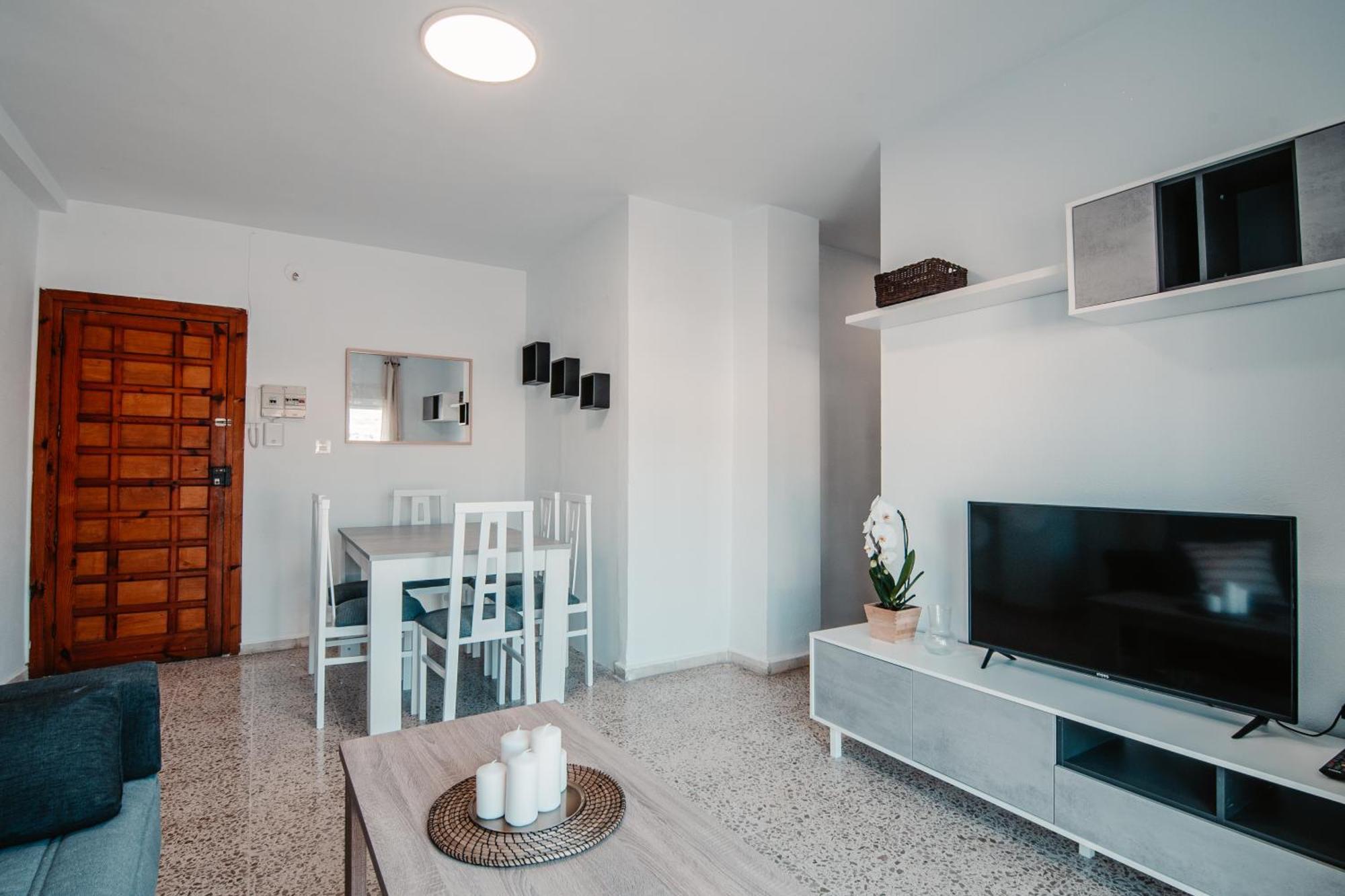Tuguest Torrenueva Costa Apartment *