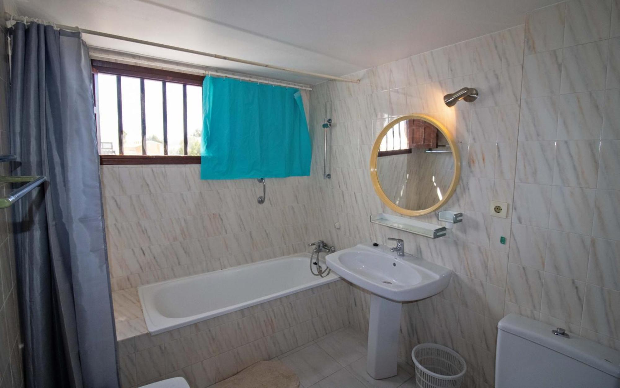 Holiday home Con Jardin Y Piscina - Fuentes