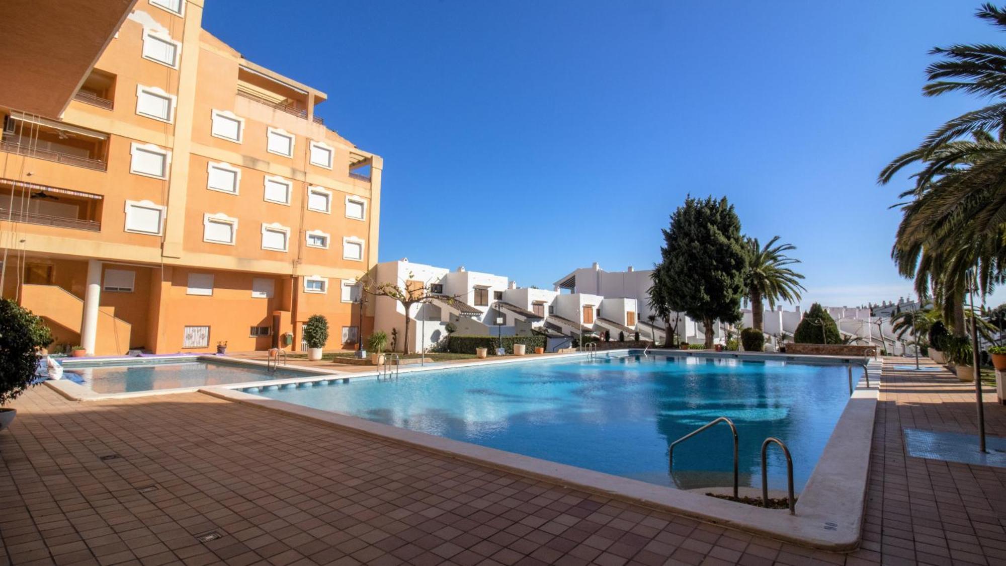 Con Jardin Y Piscina - Fuentes Holiday home *