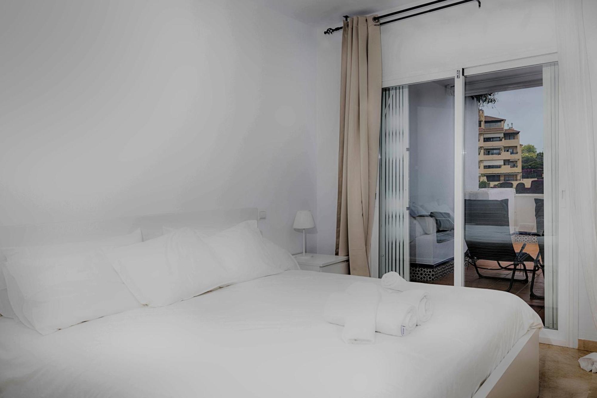 Apartamento Lunymar Selwo By La Maison Marbella