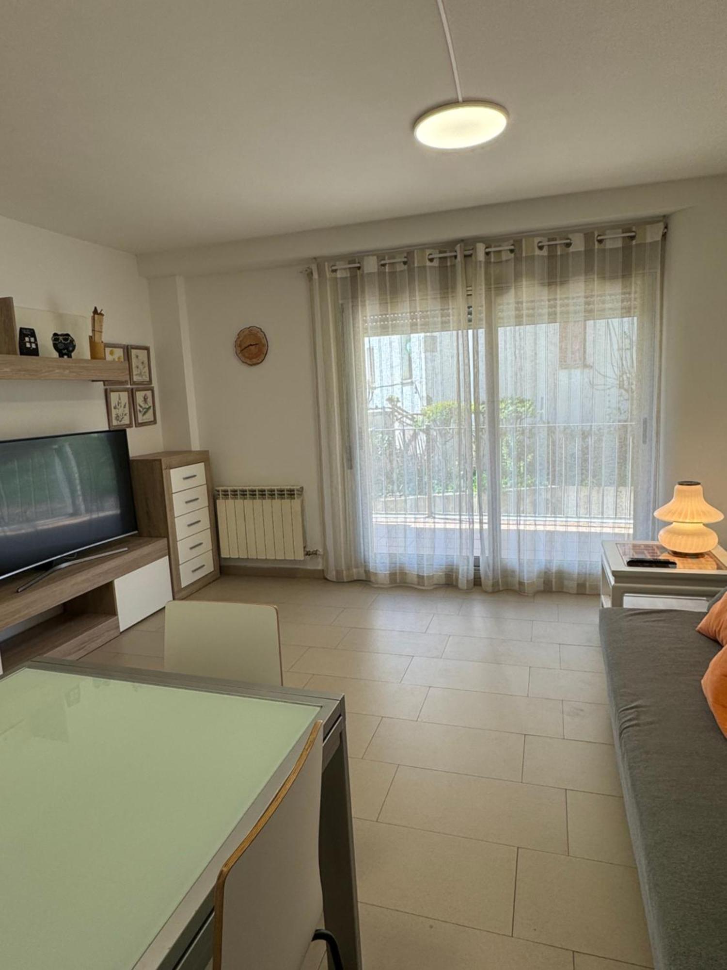 Besiberri En Ideal Familias Apartamento Vilaller
