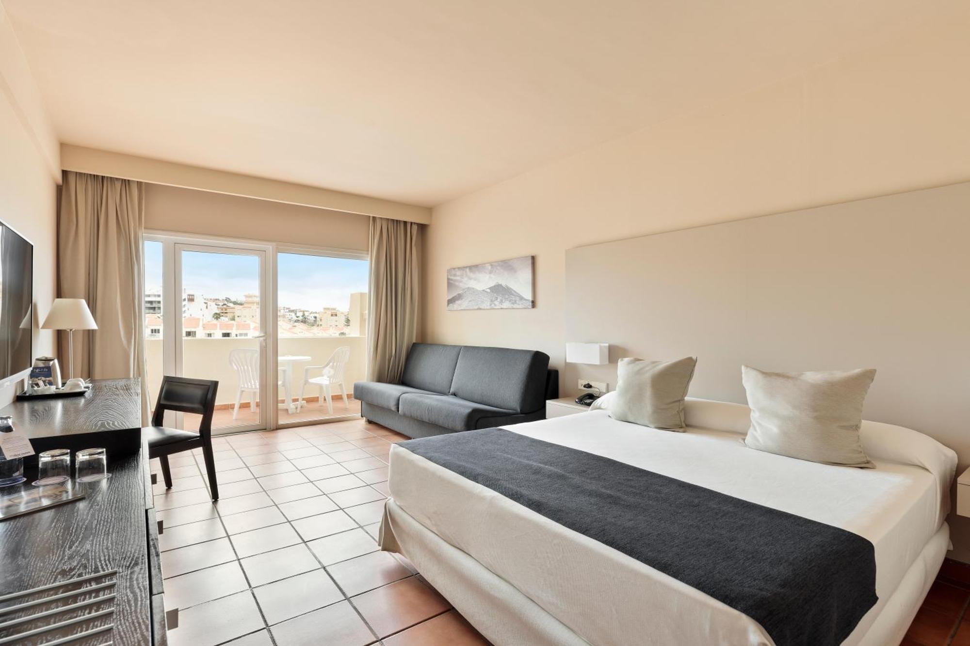 Jacaranda Hotel