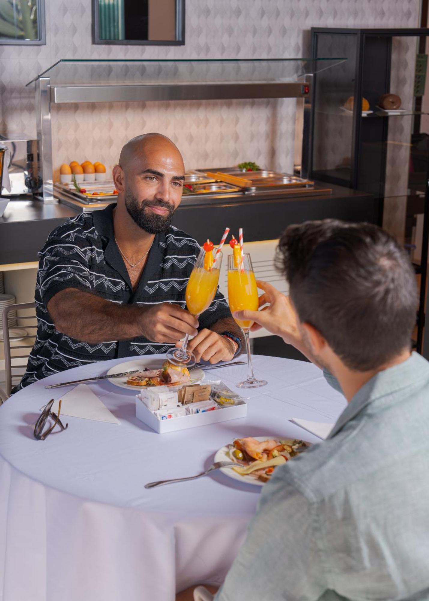 Fahana - Gay Men Only (adults Only) Playa del Ingles (Gran Canaria)