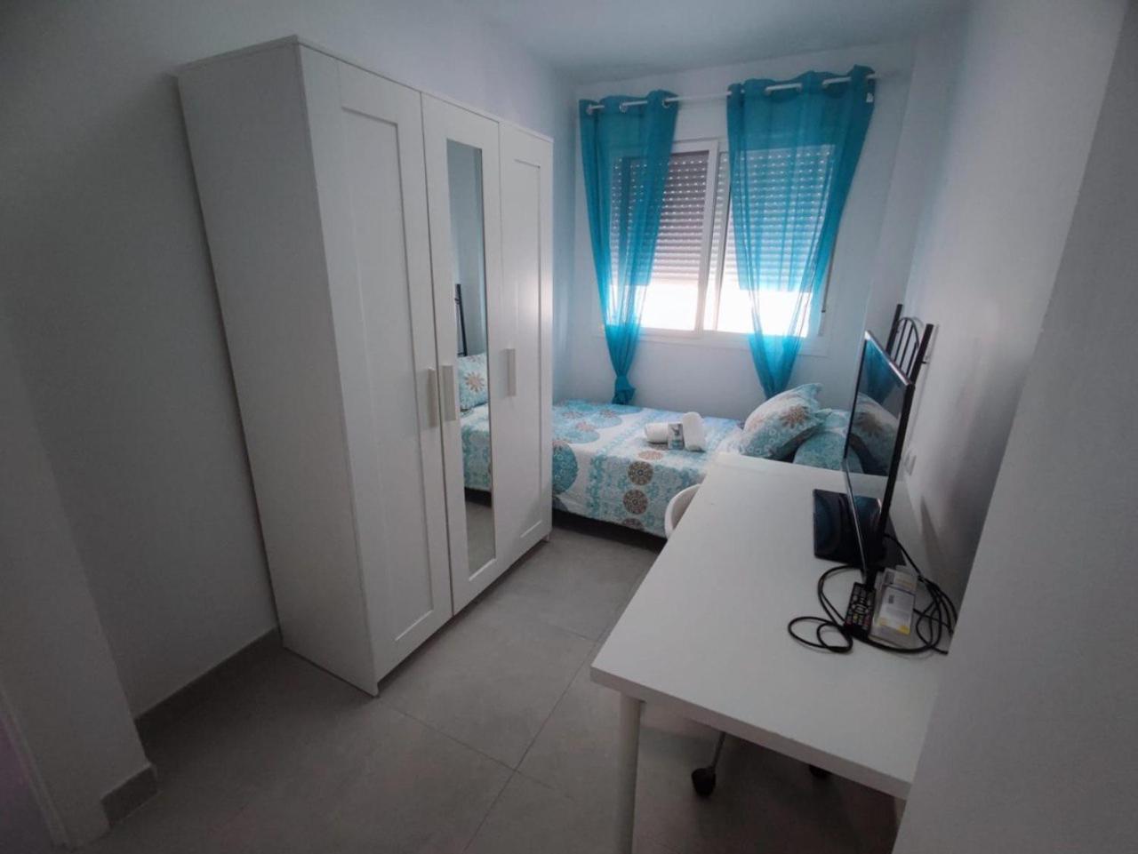 Apartamento Apto. Escolano, Playa De La Cachucha. Wifi, A/c Puerto Real