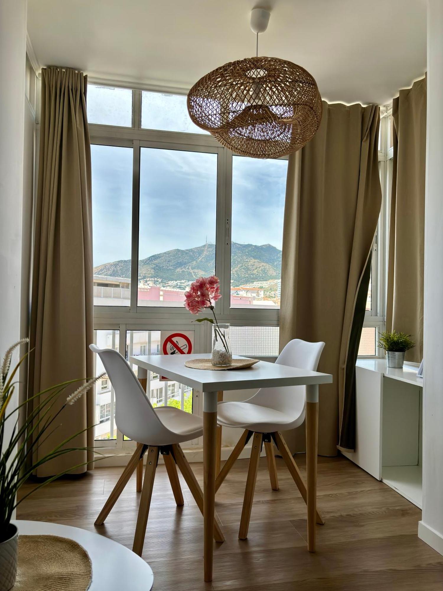 Apartment Ar - And Modern In Benalmadena