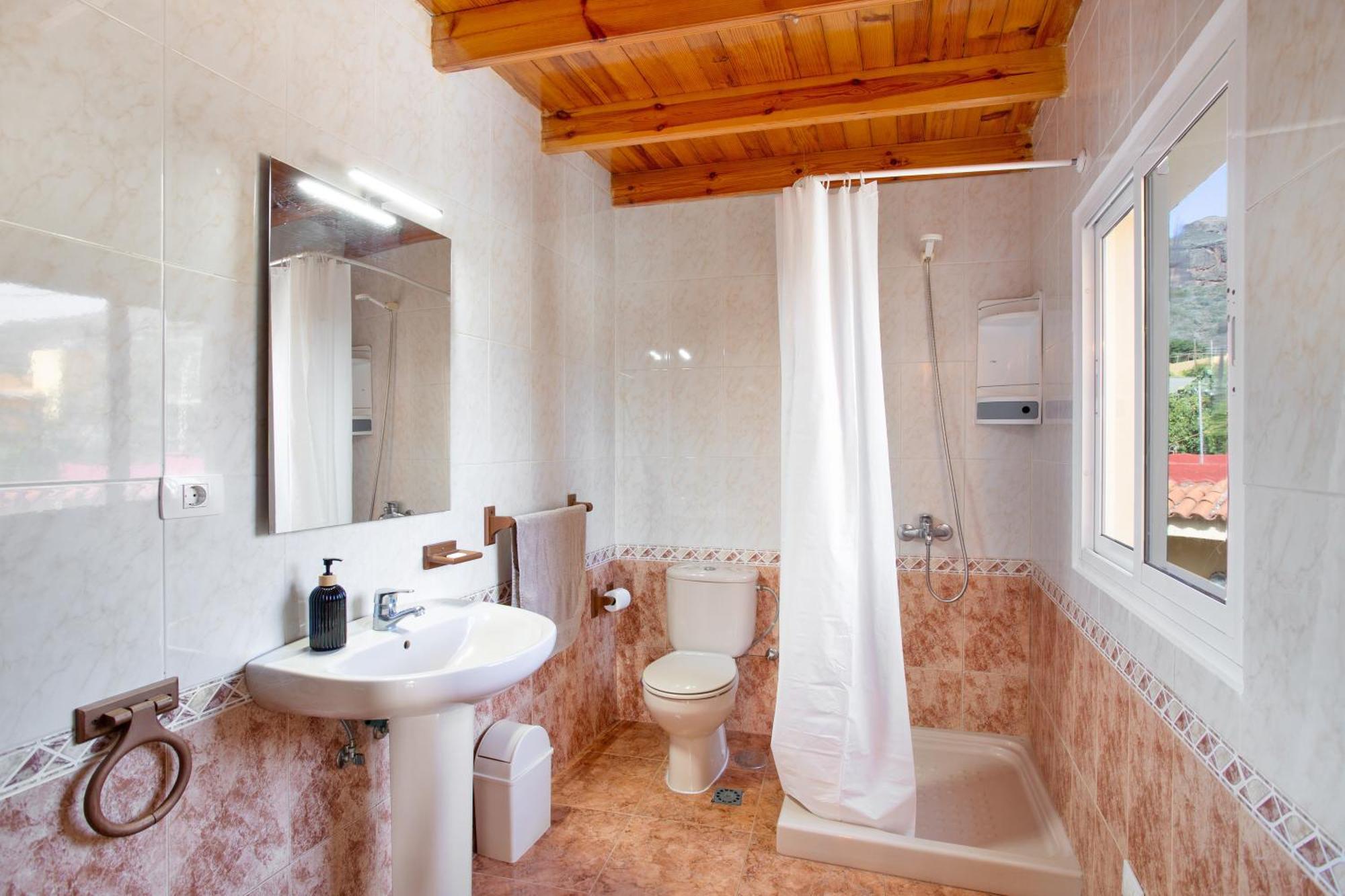 Amparo Villa