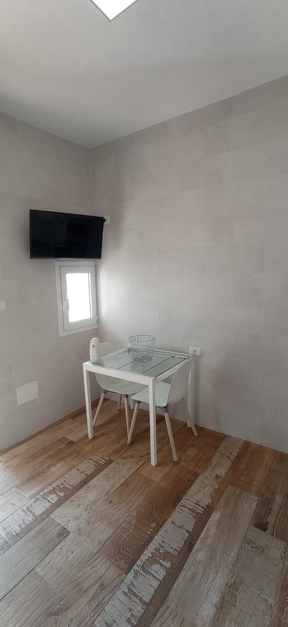 Abona Cave House