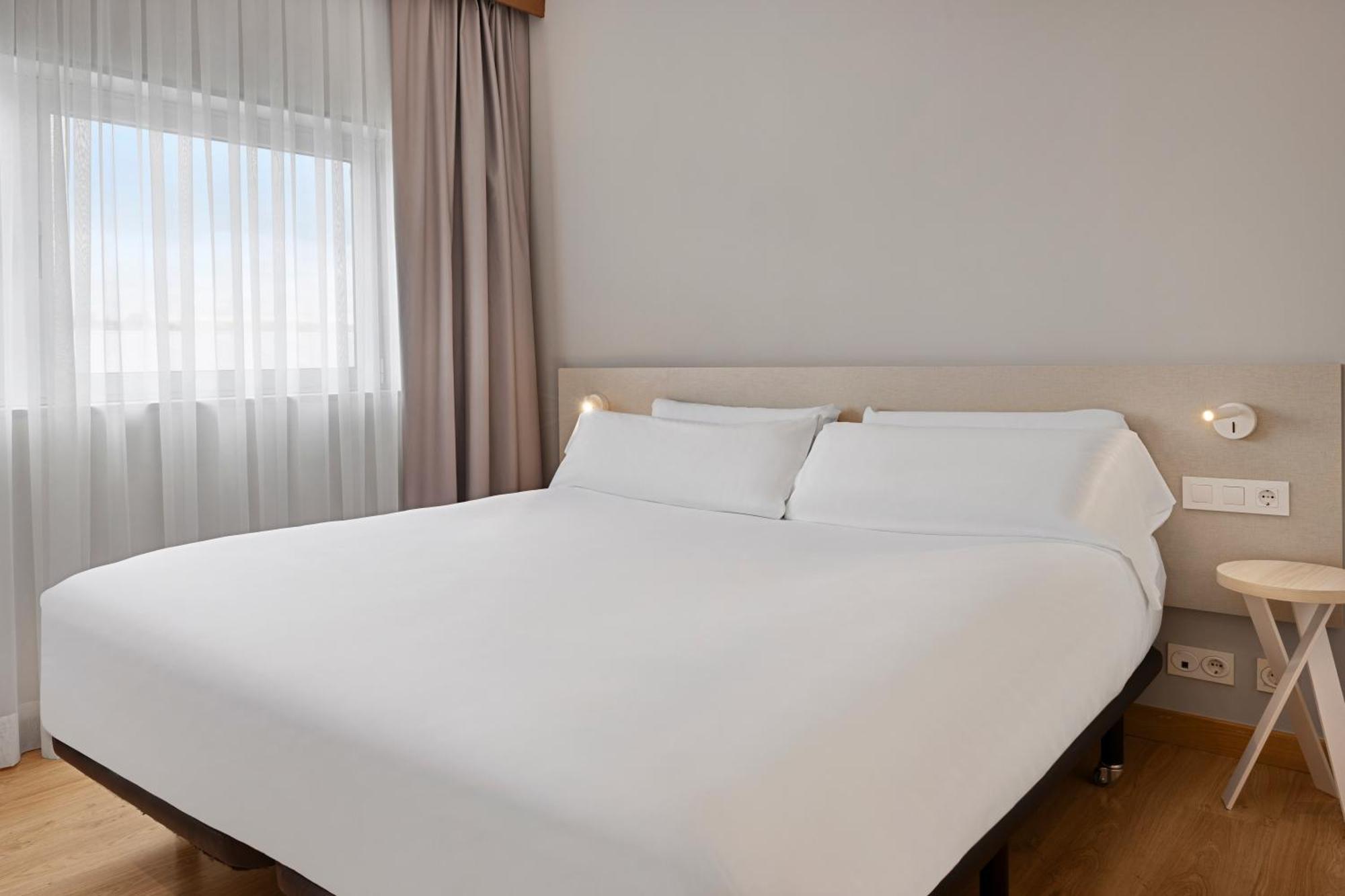 Catalonia Cañas 3* Viana (Navarre)