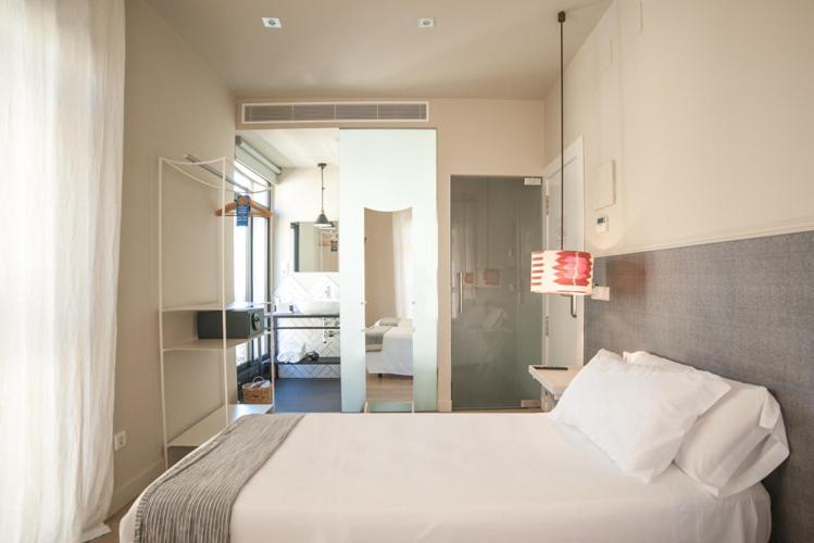 The Corner House 3*