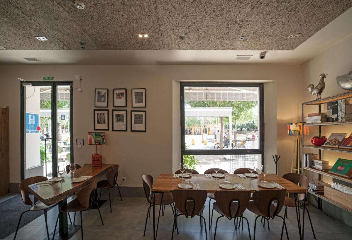The Corner House 3*