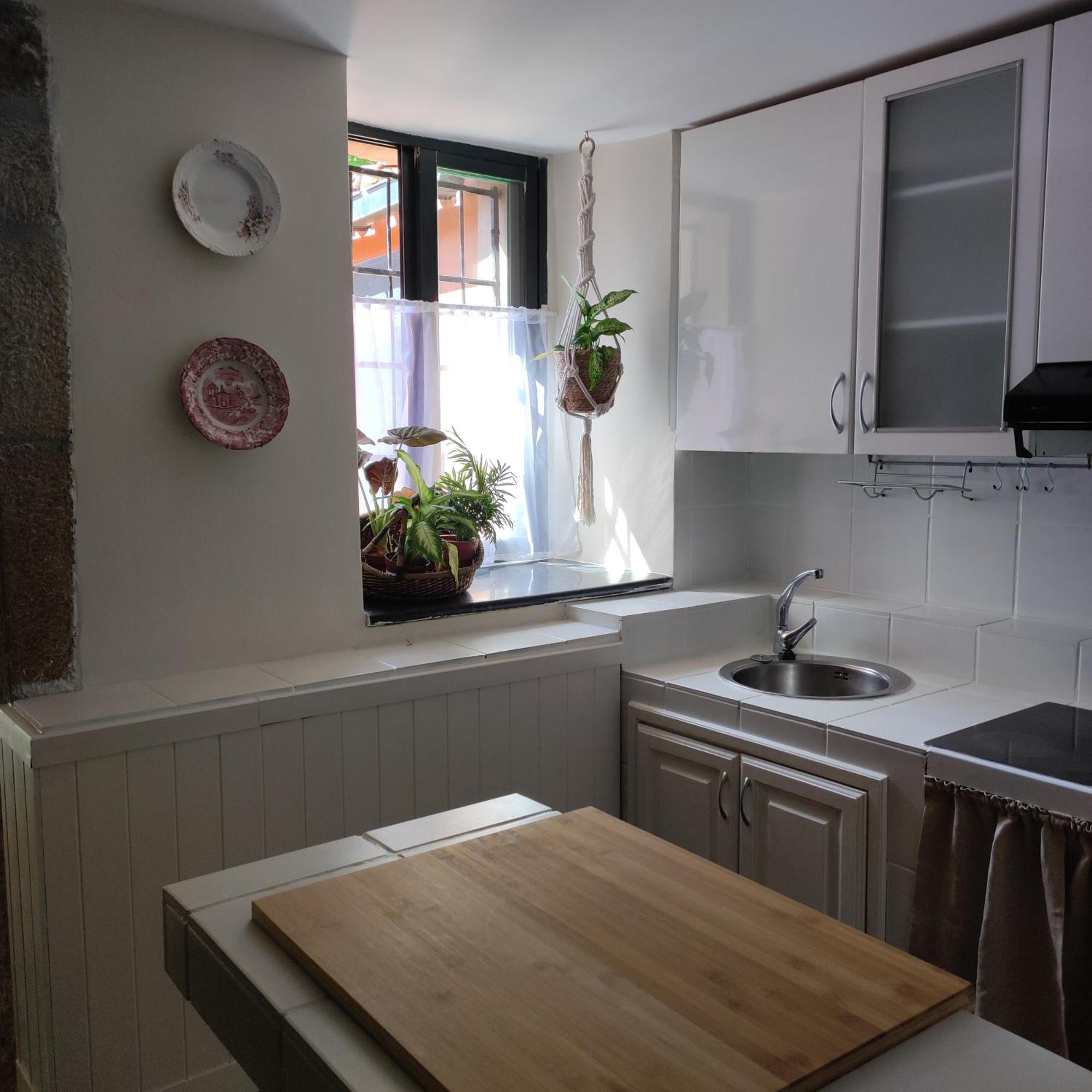 Casa Dos Cregos Apartment Bascuas