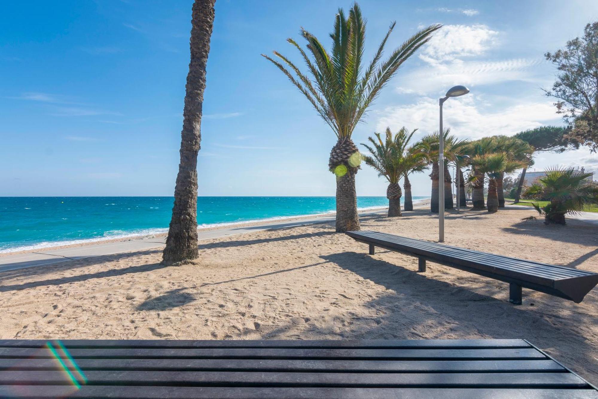 Homeholidaysrentals Atico Ocean Apartment Pineda de Mar
