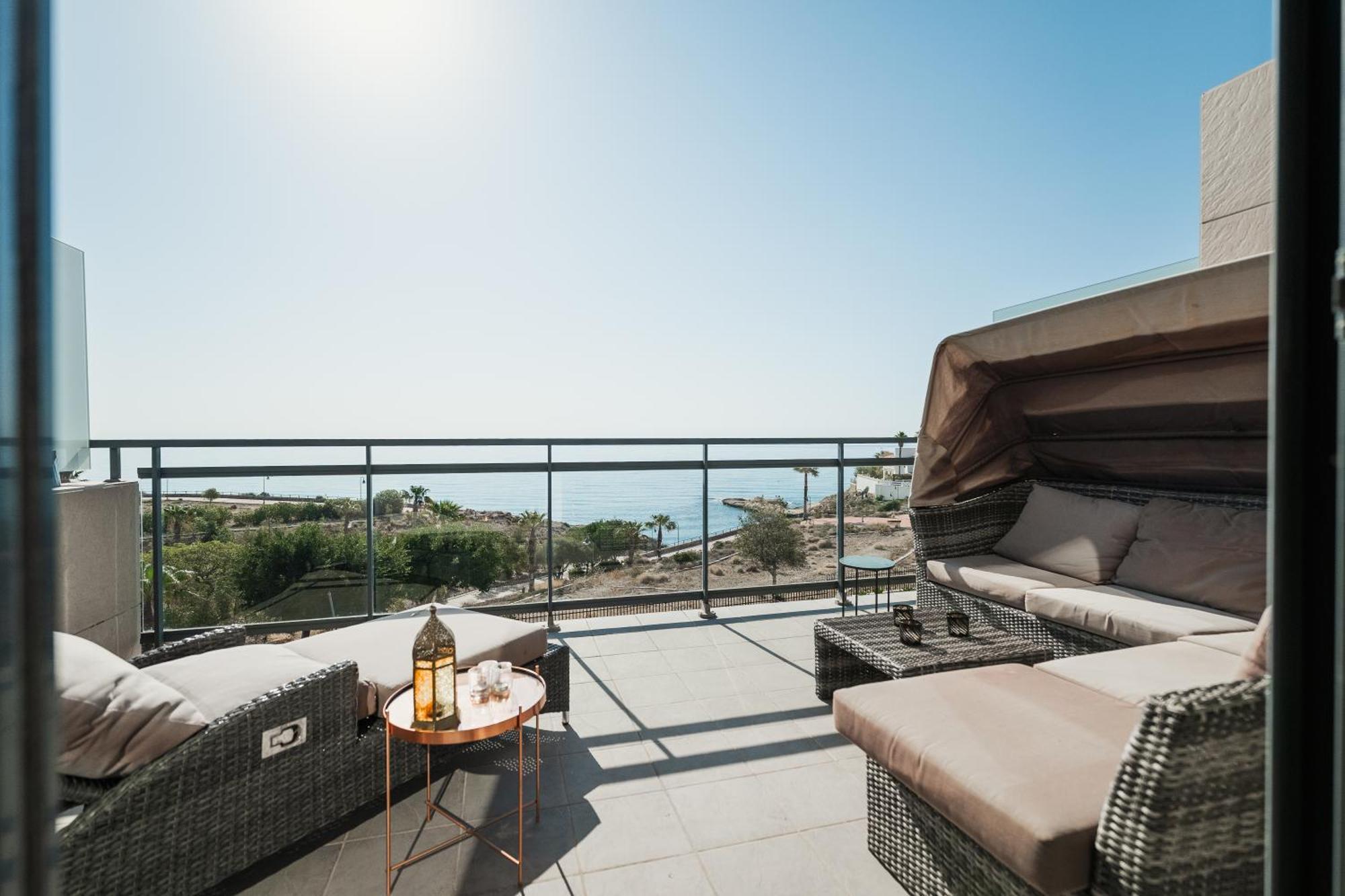 Bs Luxury Estate *