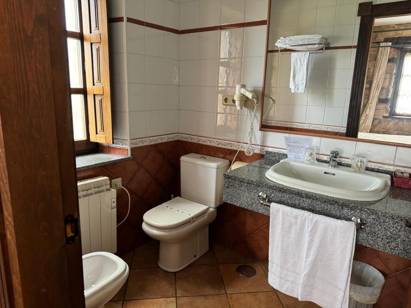 La Venta De Bed & Breakfast Quijas