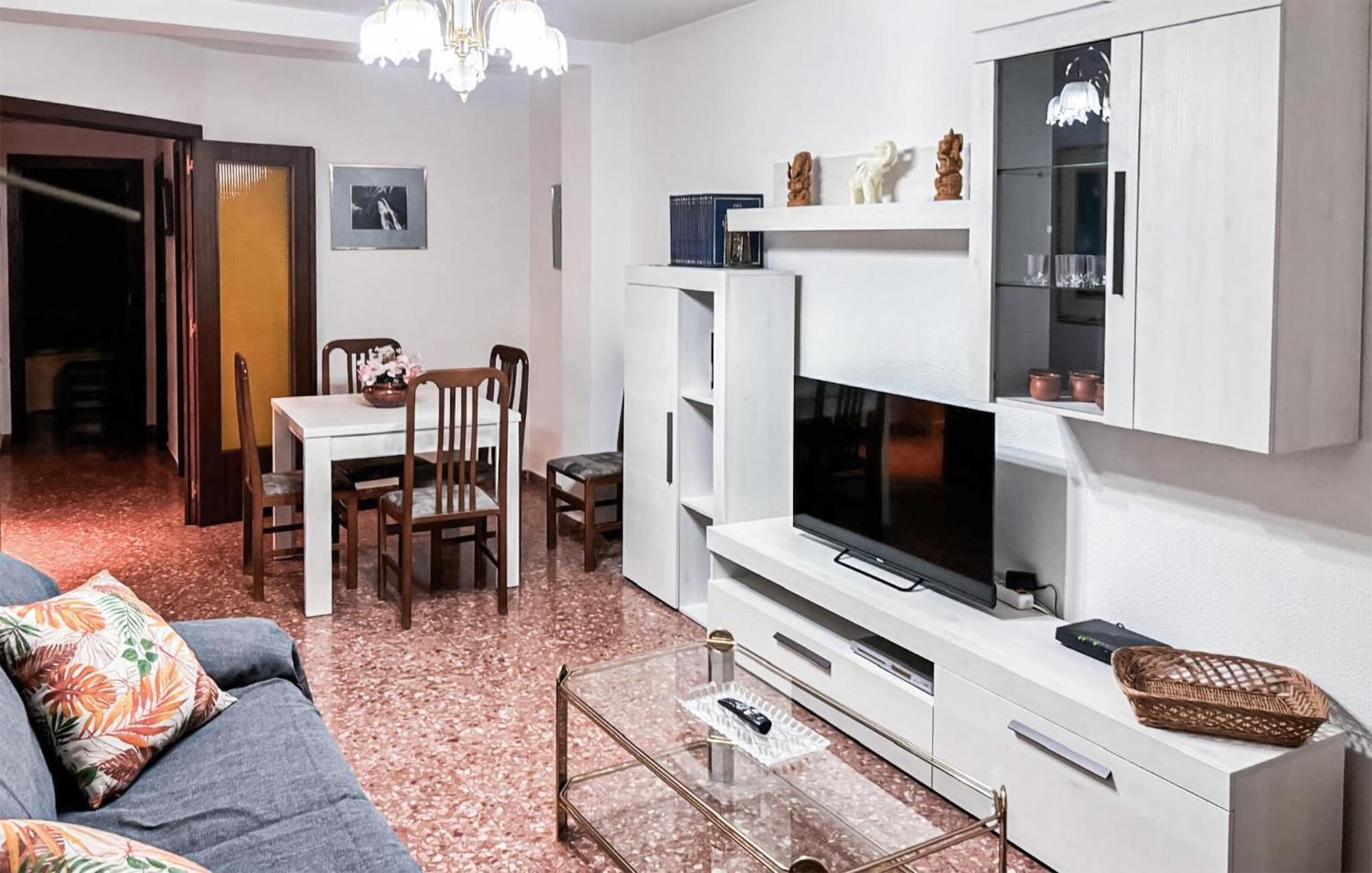 Apartamento Awesome In With Wifi&3 Bedrooms Montalbán