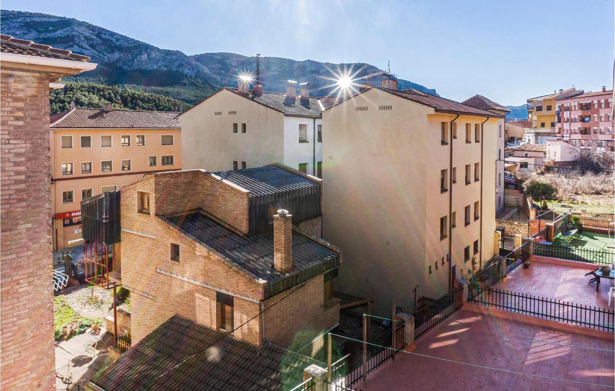 Awesome In With Wifi&3 Bedrooms *