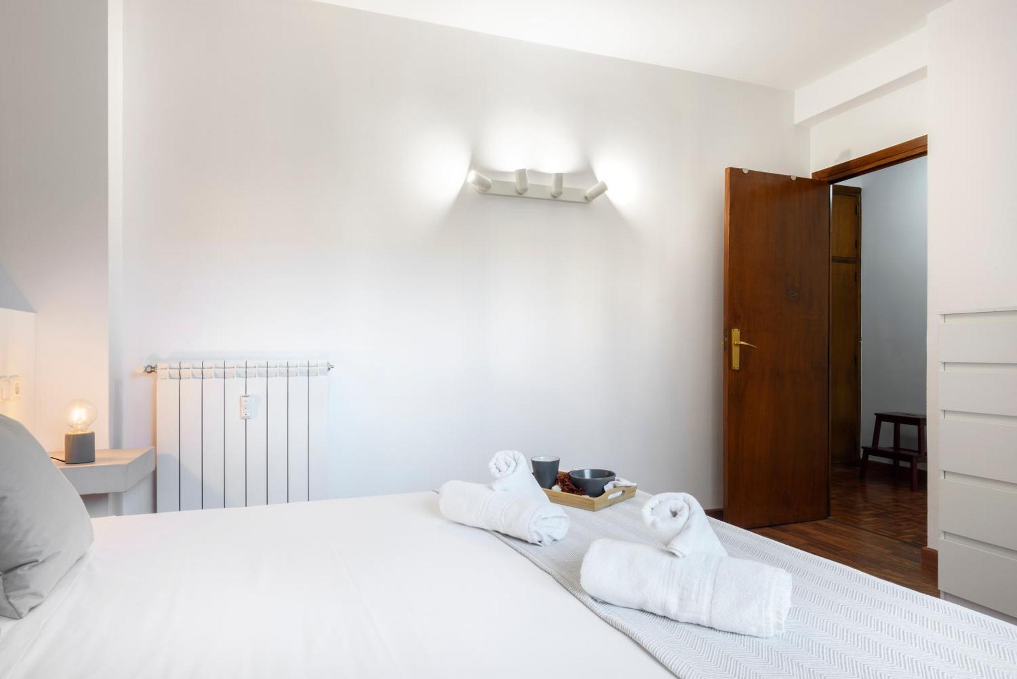 Cortes De Aragon, Centro Jaca, Wifi
