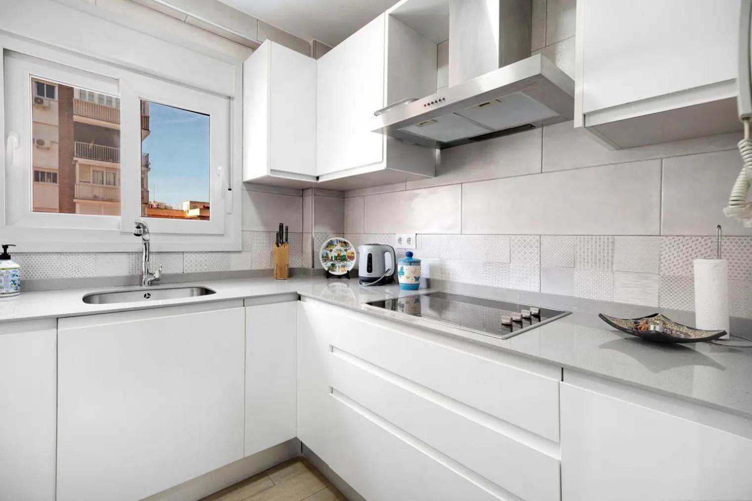 Cozy In Stylish Flat Just Steps From The * Cádiz